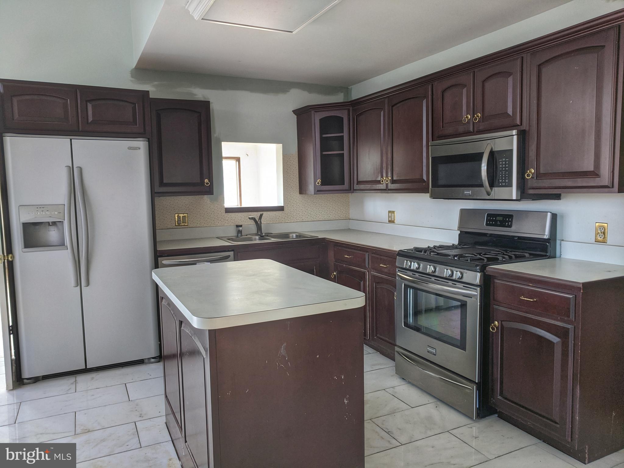 RUNNYMEADE FARM - Residential