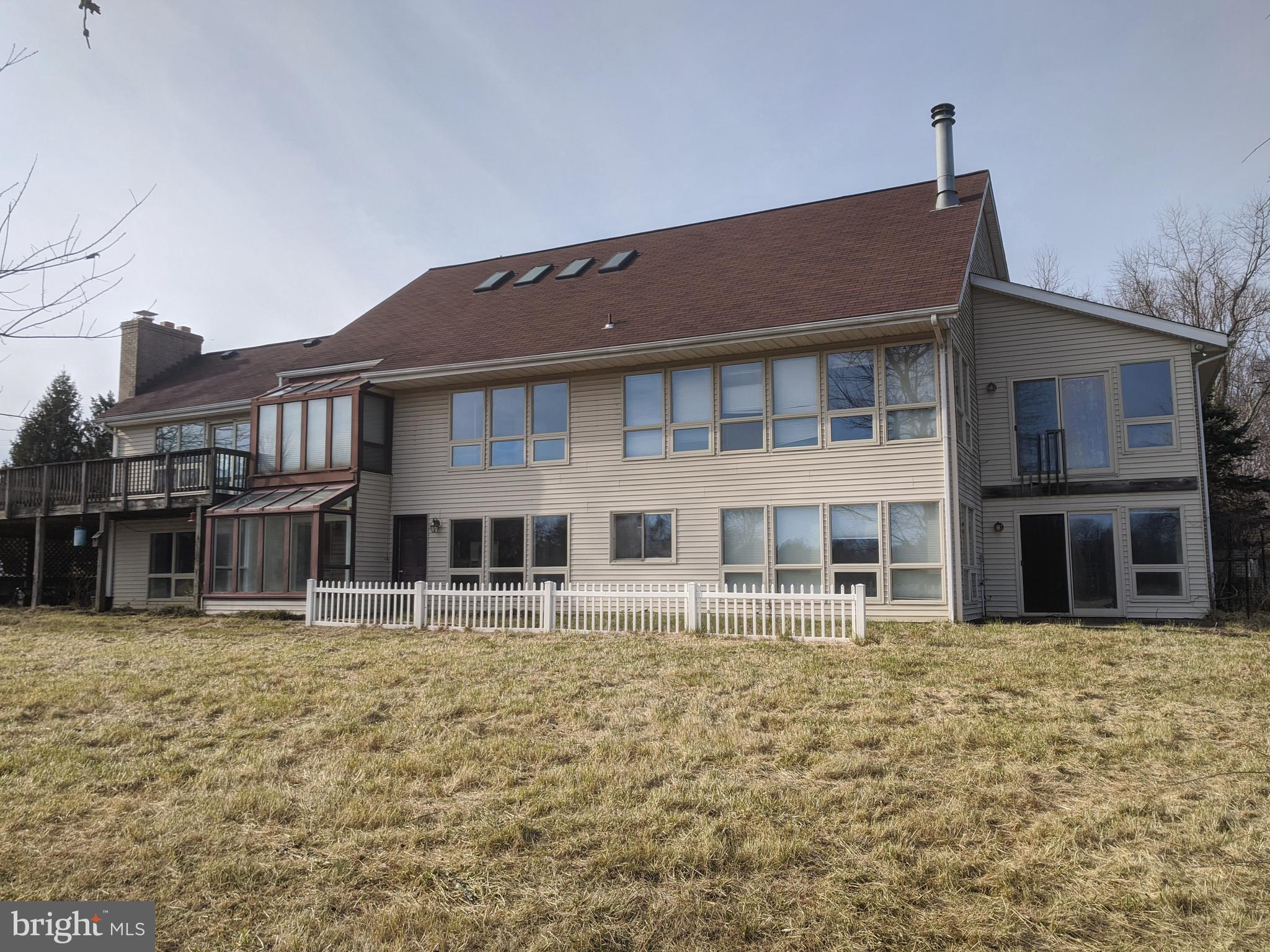 RUNNYMEADE FARM - Residential