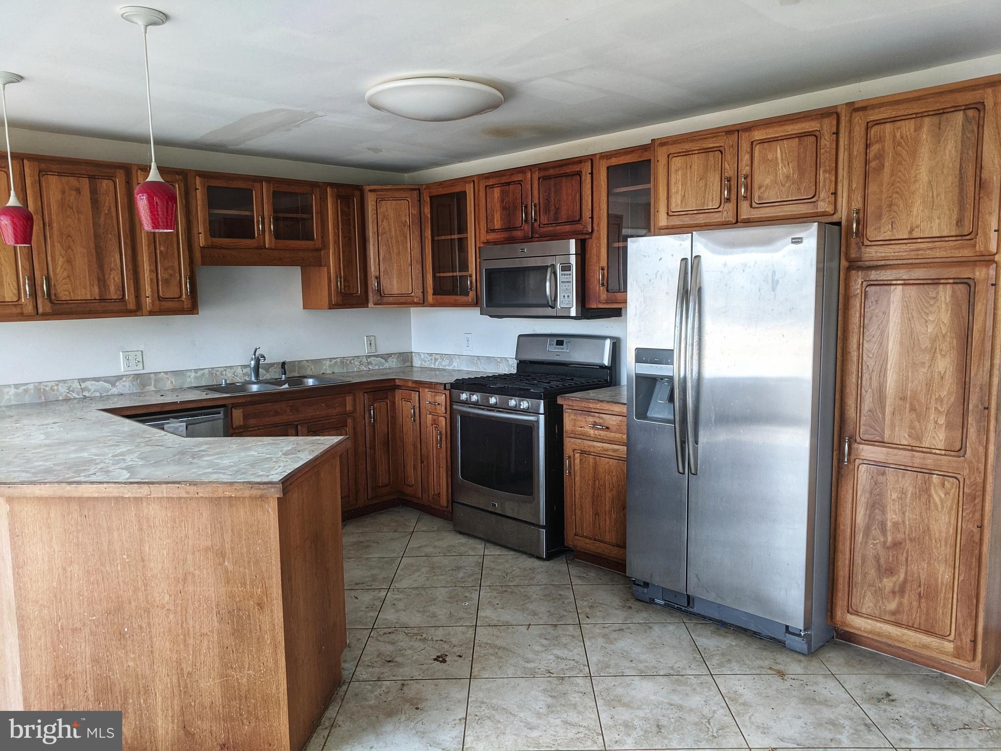 RUNNYMEADE FARM - Residential