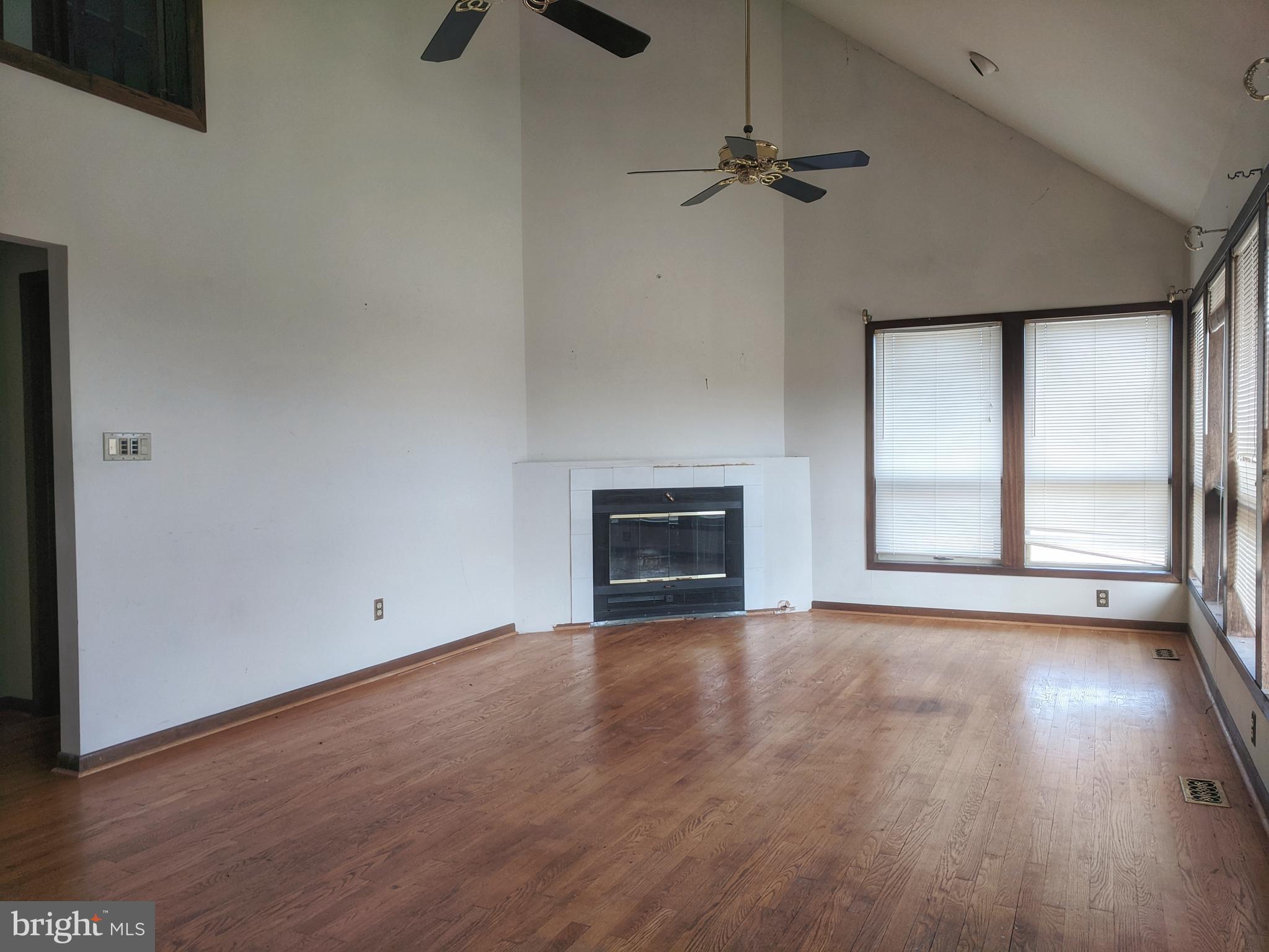 RUNNYMEADE FARM - Residential