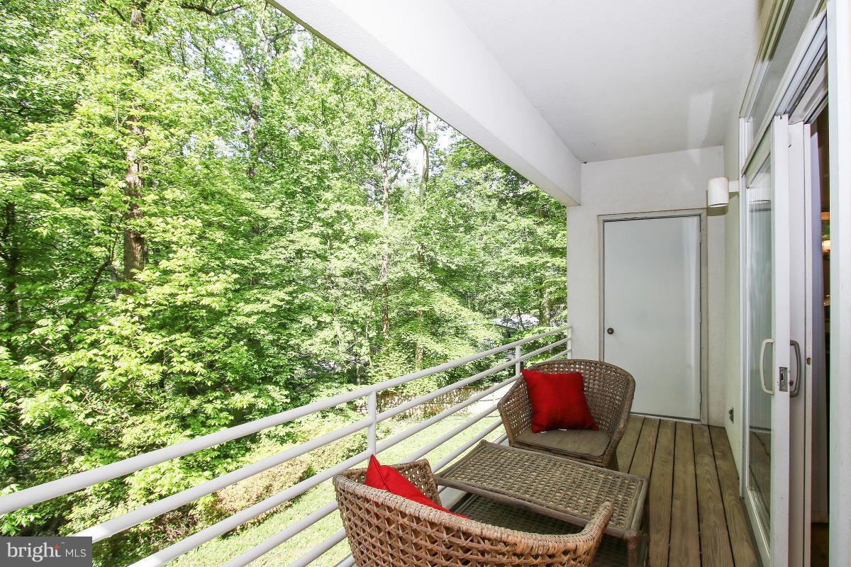 BRADLEY HILLS GROVE - Residential