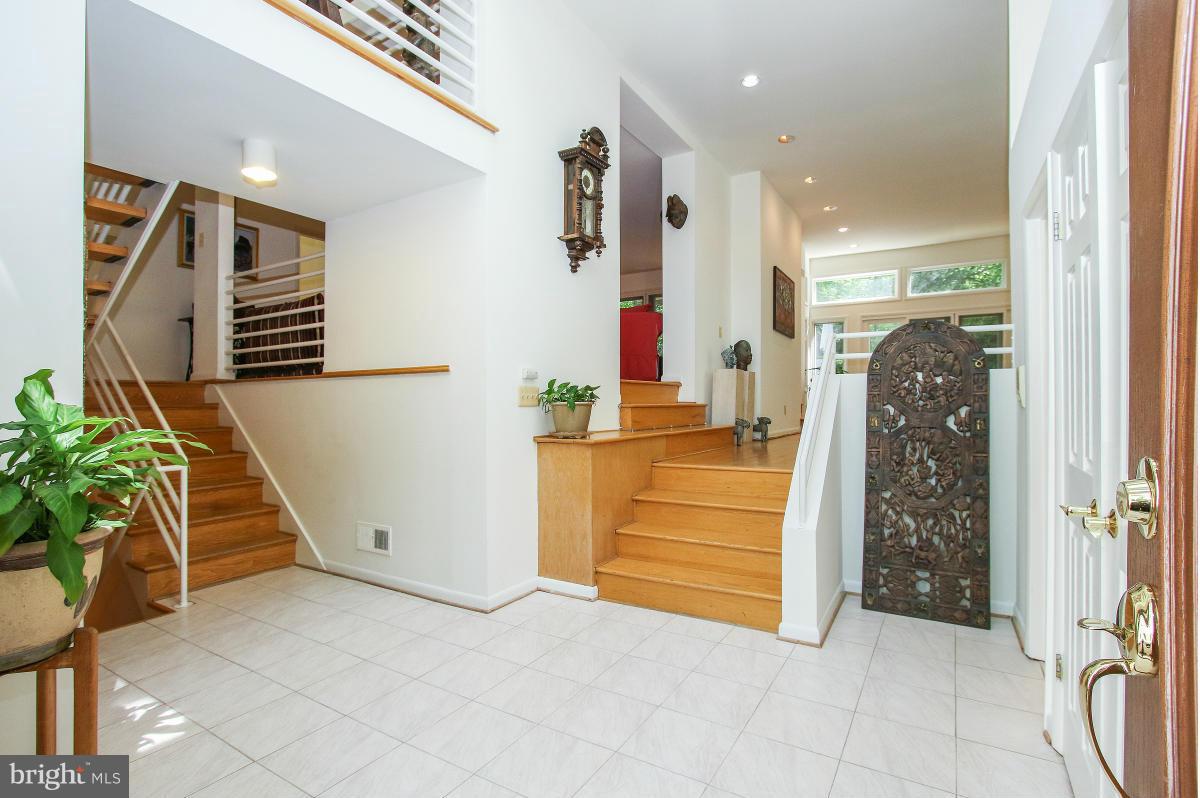 BRADLEY HILLS GROVE - Residential