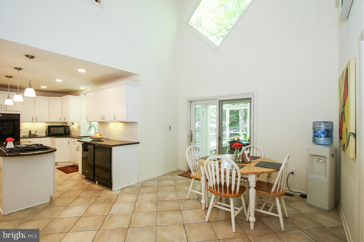 BRADLEY HILLS GROVE - Residential