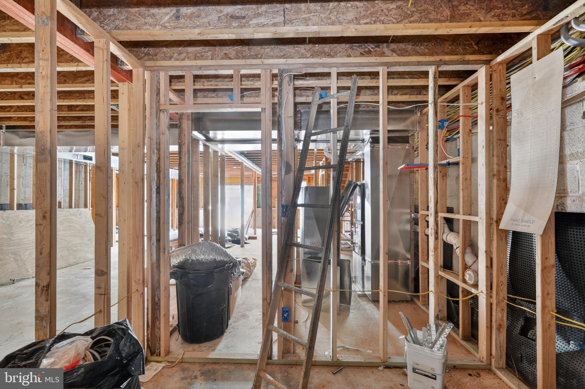 HUNTINGTON - Residential