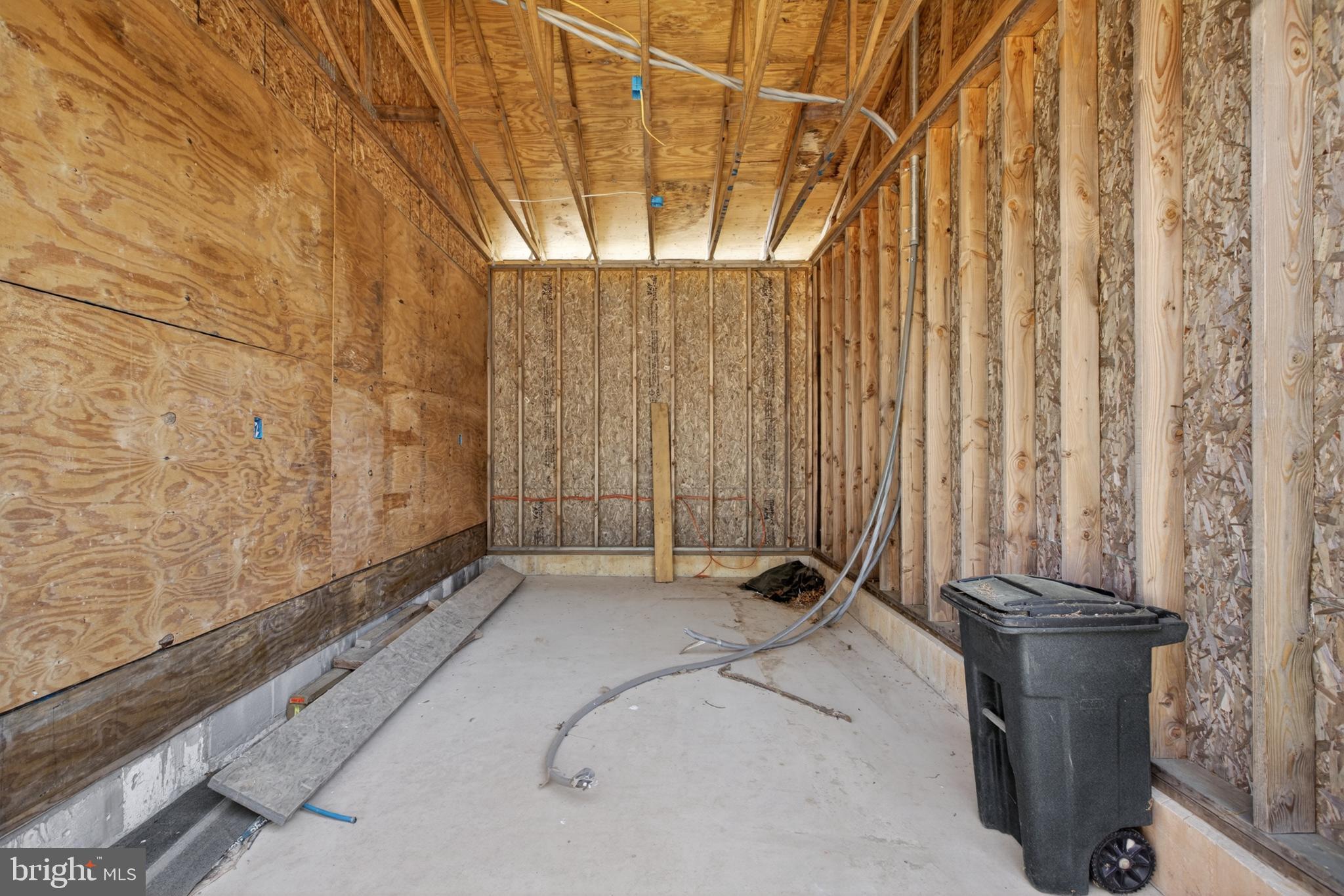 HUNTINGTON - Residential