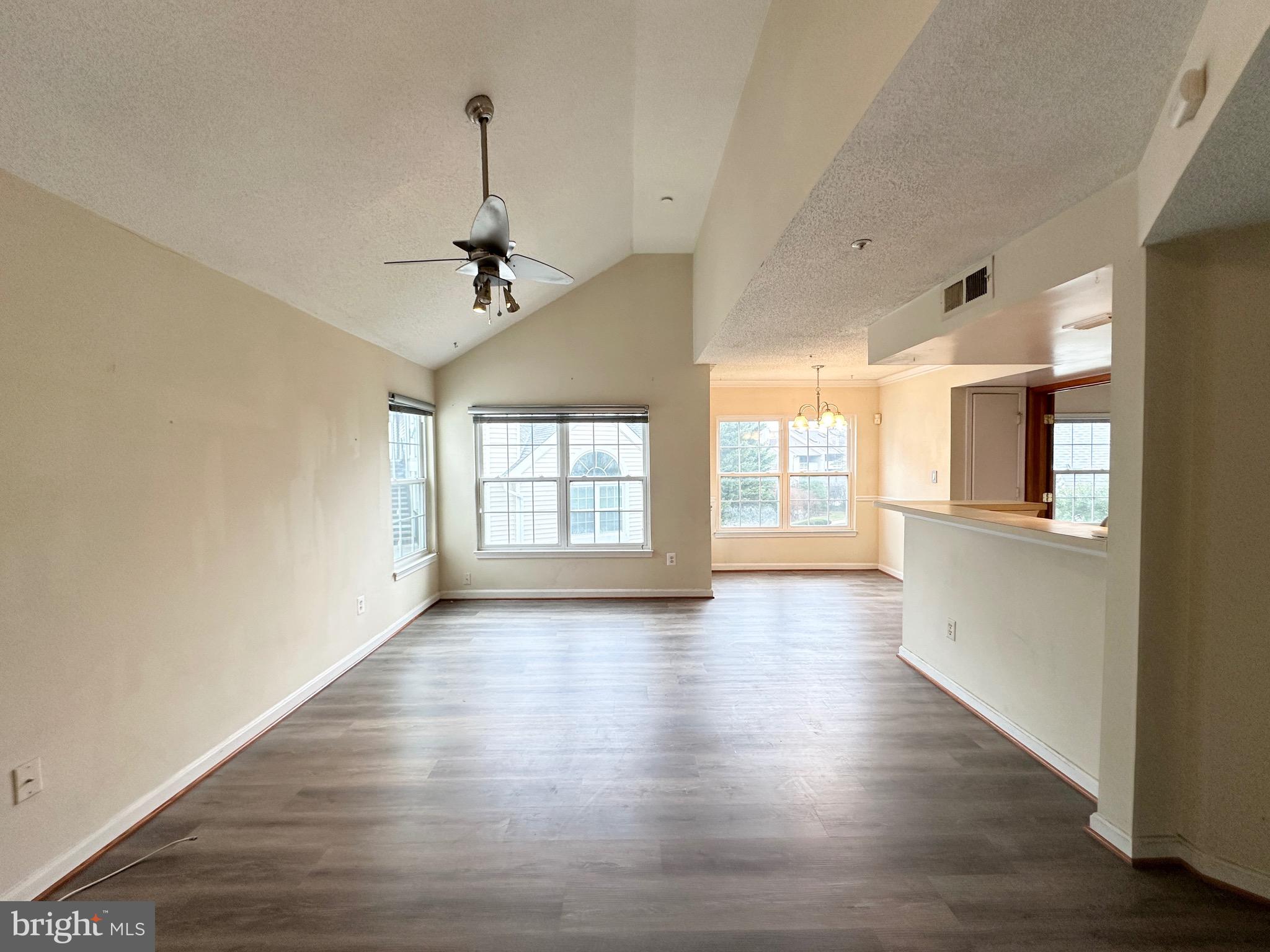 VISTAS 2 AT LAUREL - Residential Lease