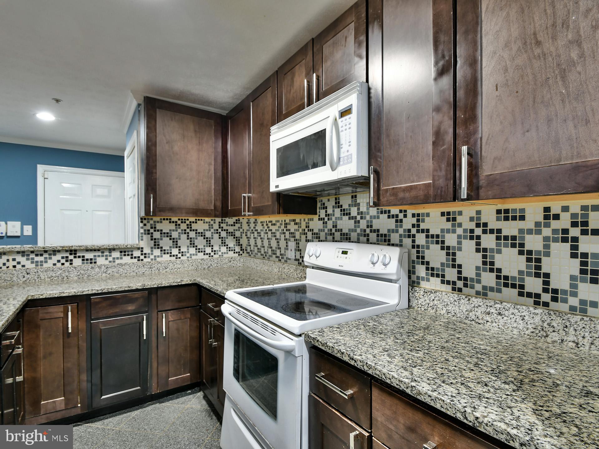 LAKE POINTE AT TOWN CENTER - Residential Lease