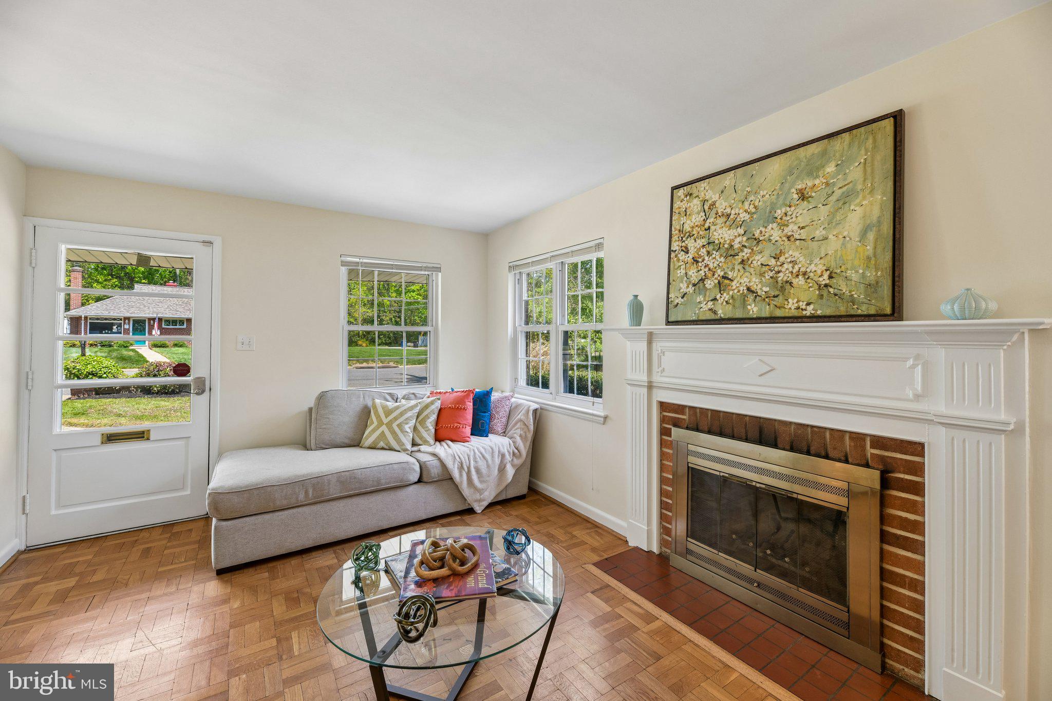 BARCROFT - Residential