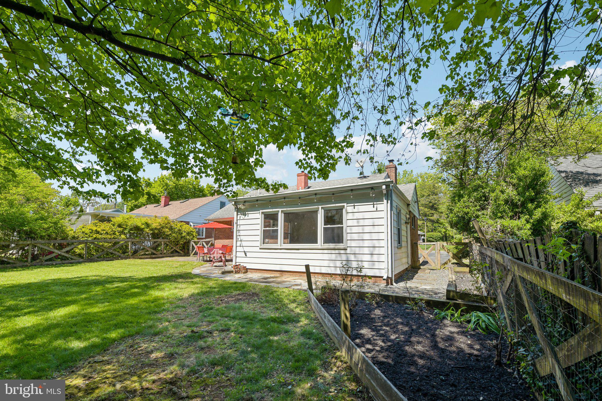 BARCROFT - Residential