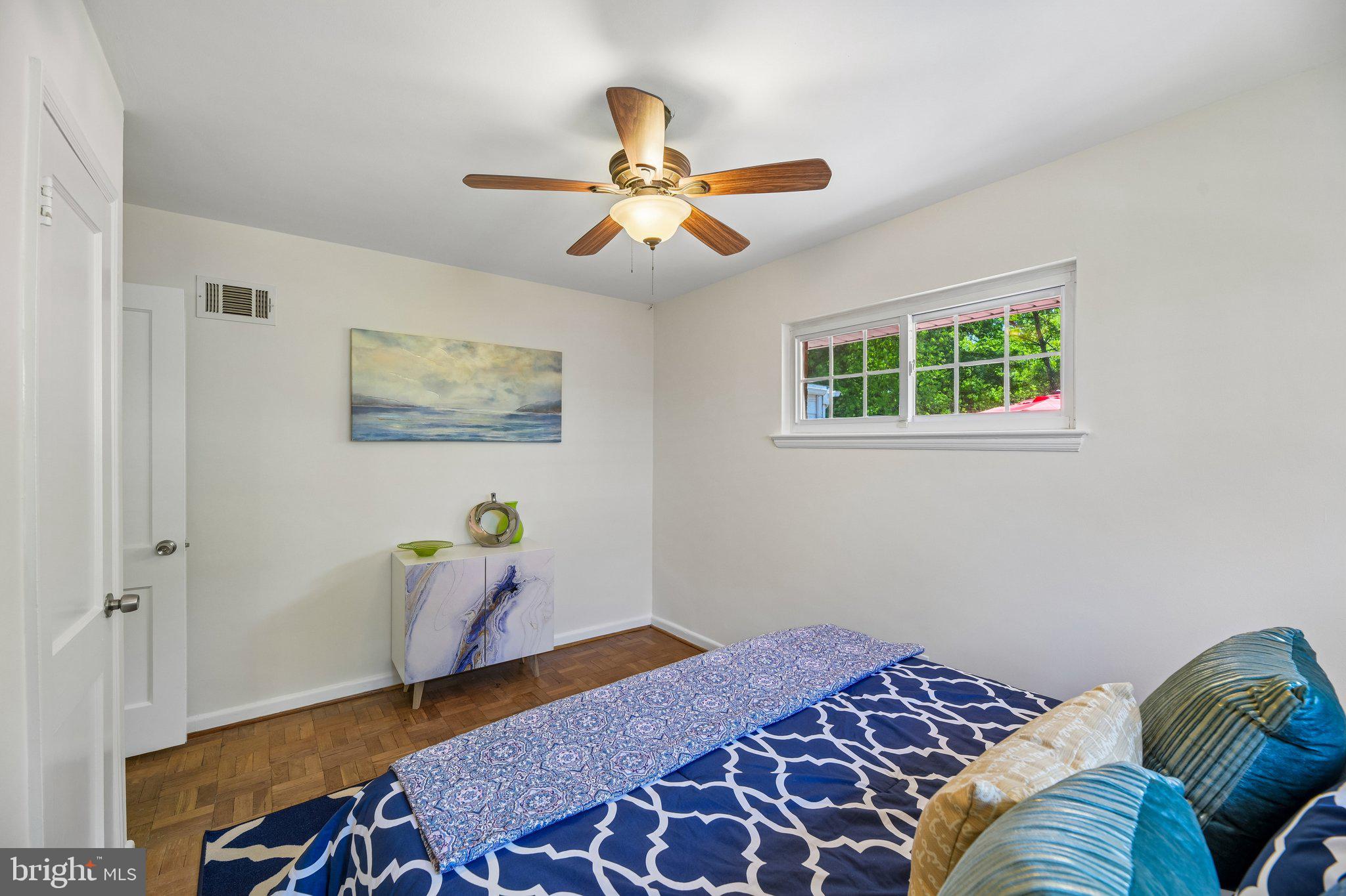 BARCROFT - Residential