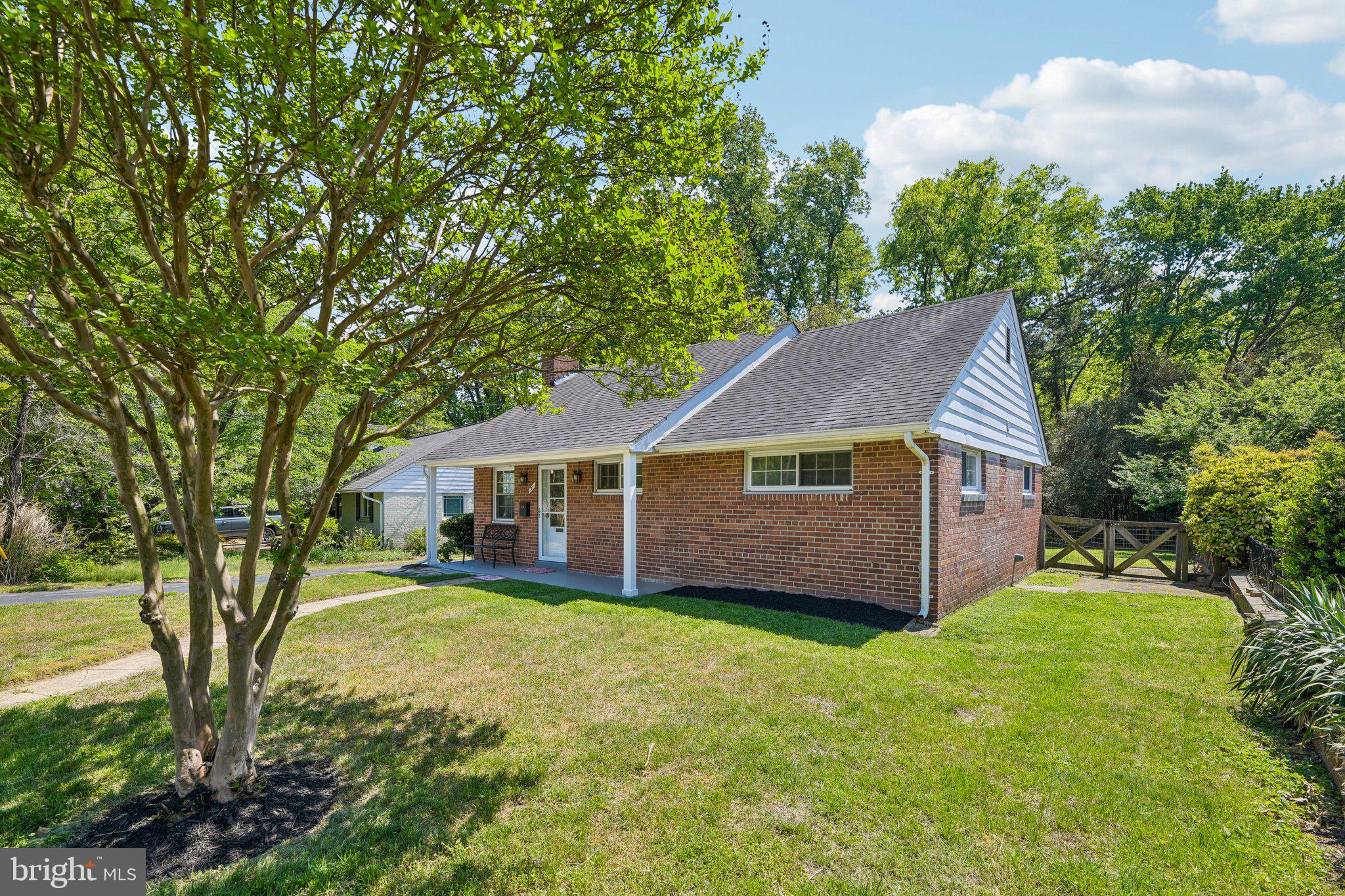 BARCROFT - Residential