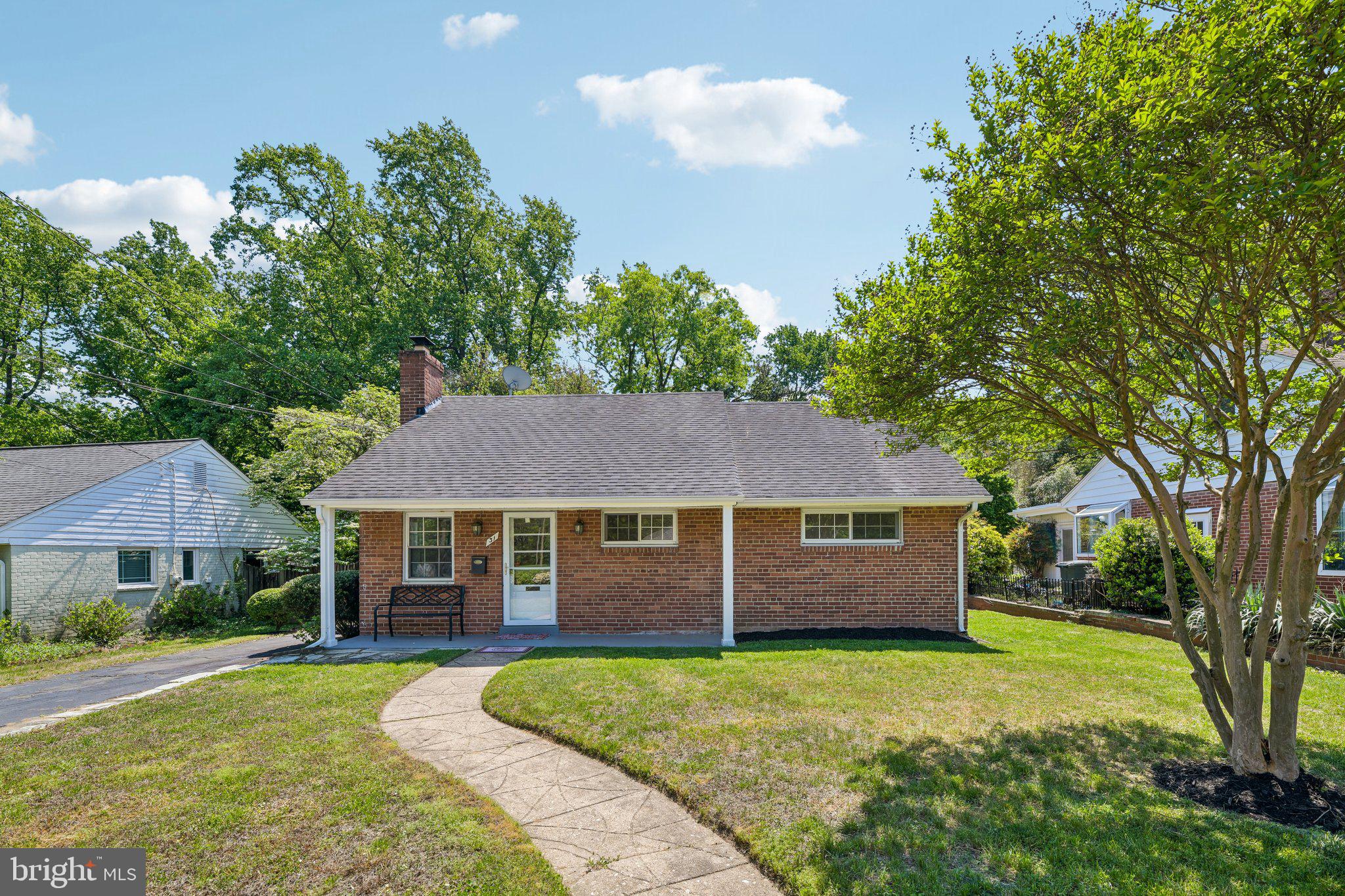 BARCROFT - Residential