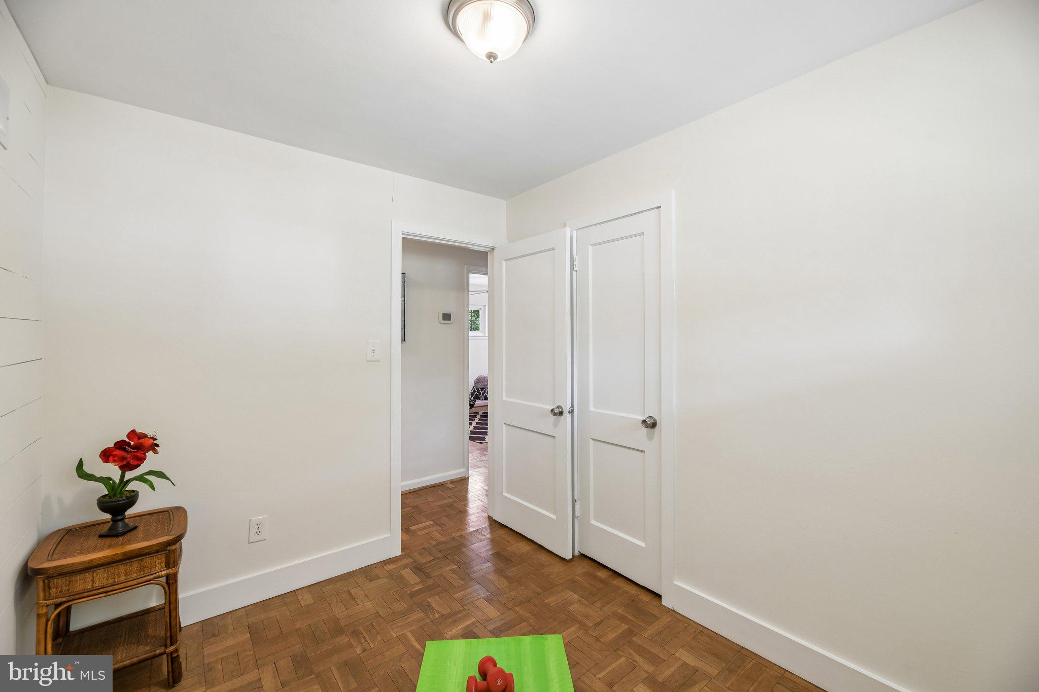 BARCROFT - Residential