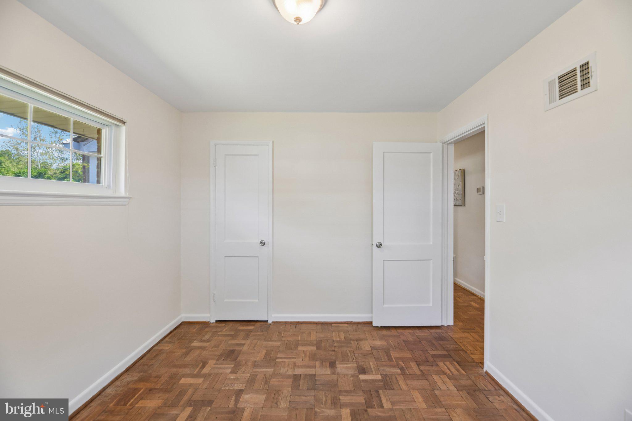 BARCROFT - Residential