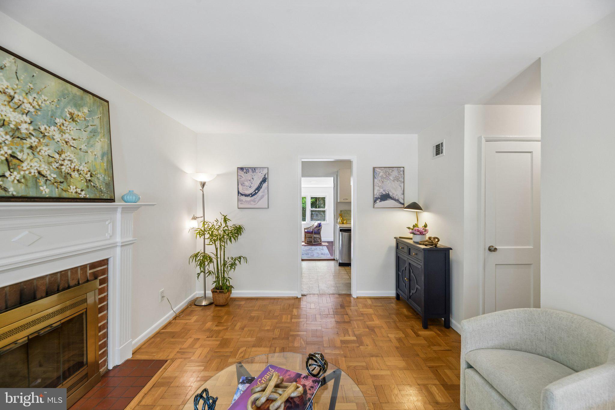 BARCROFT - Residential