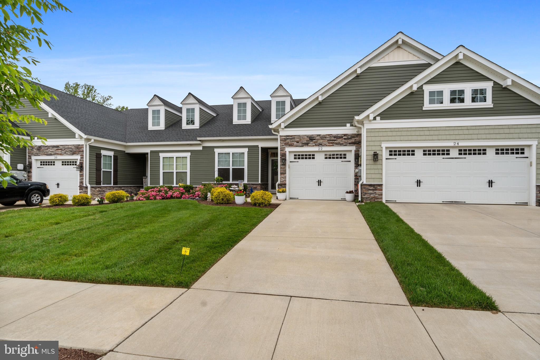 22 CAMDEN CIRCLE
