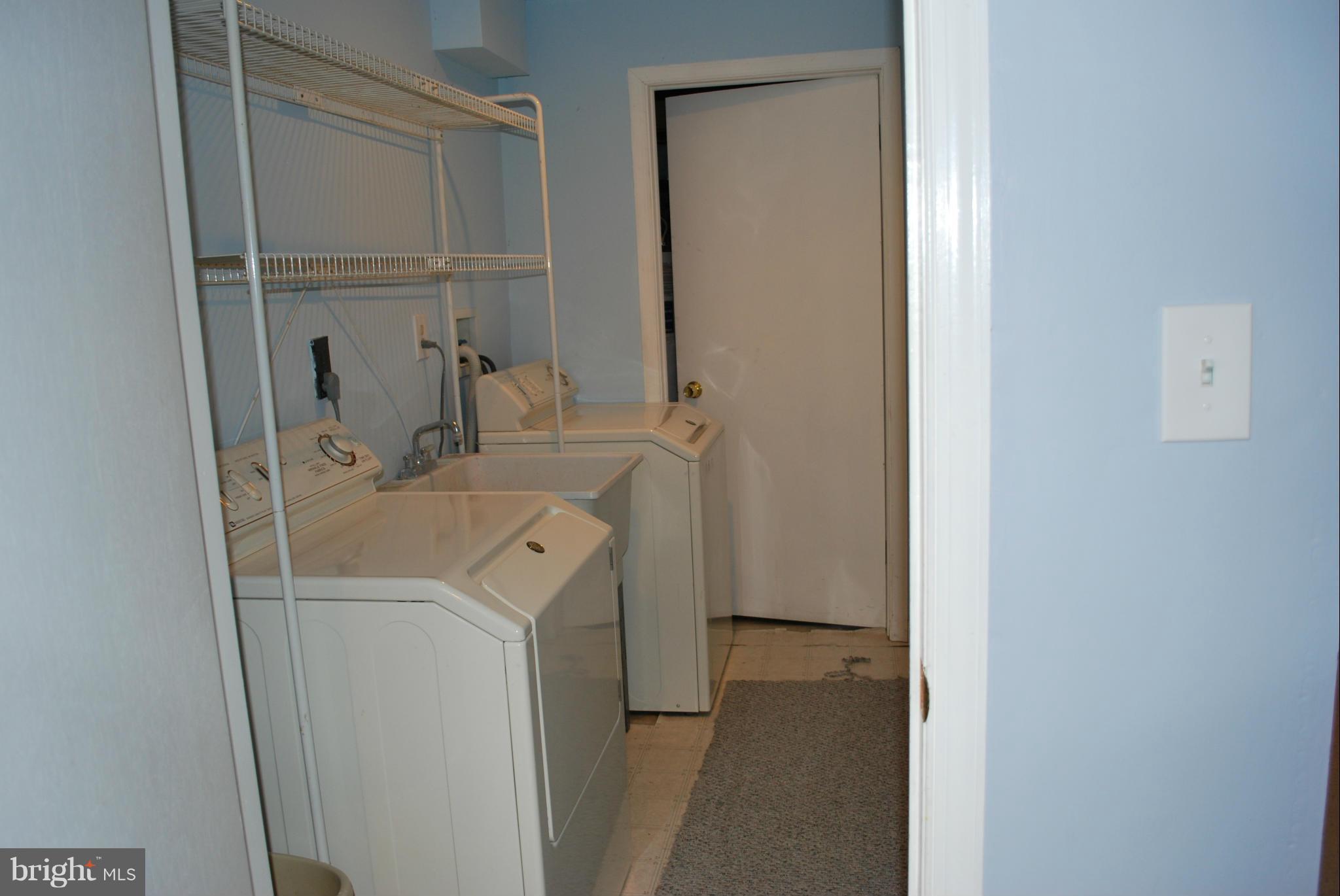 BRAMPTON HILLS - Residential Lease