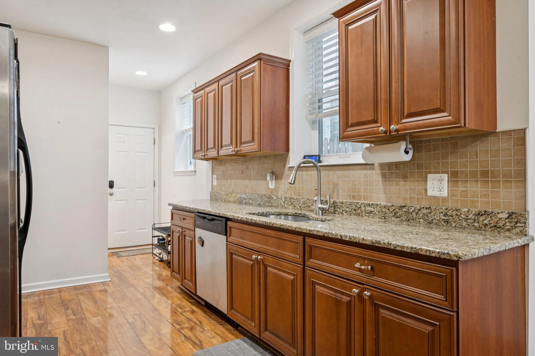 Baltimore, Maryland 21224, United States, 3 Bedrooms Bedrooms, ,3 BathroomsBathrooms,Residential,Pending,144870