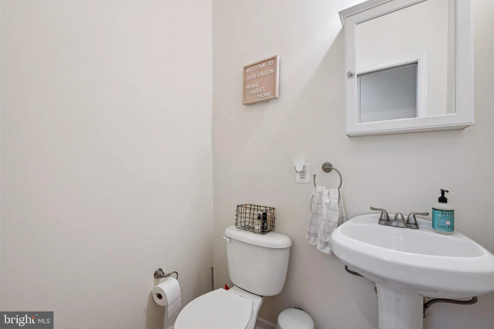 Baltimore, Maryland 21224, United States, 3 Bedrooms Bedrooms, ,3 BathroomsBathrooms,Residential,Pending,144870