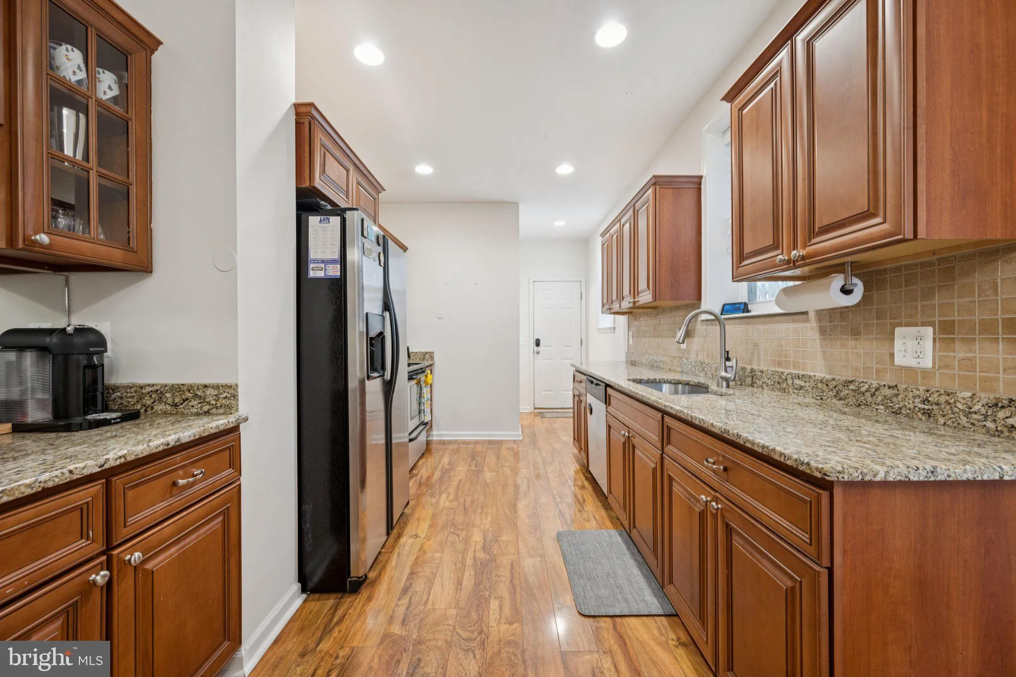 Baltimore, Maryland 21224, United States, 3 Bedrooms Bedrooms, ,3 BathroomsBathrooms,Residential,Pending,144870