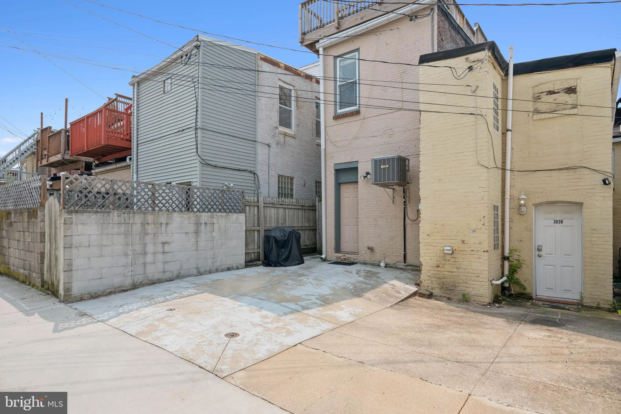 Baltimore, Maryland 21224, United States, 3 Bedrooms Bedrooms, ,3 BathroomsBathrooms,Residential,Pending,144870