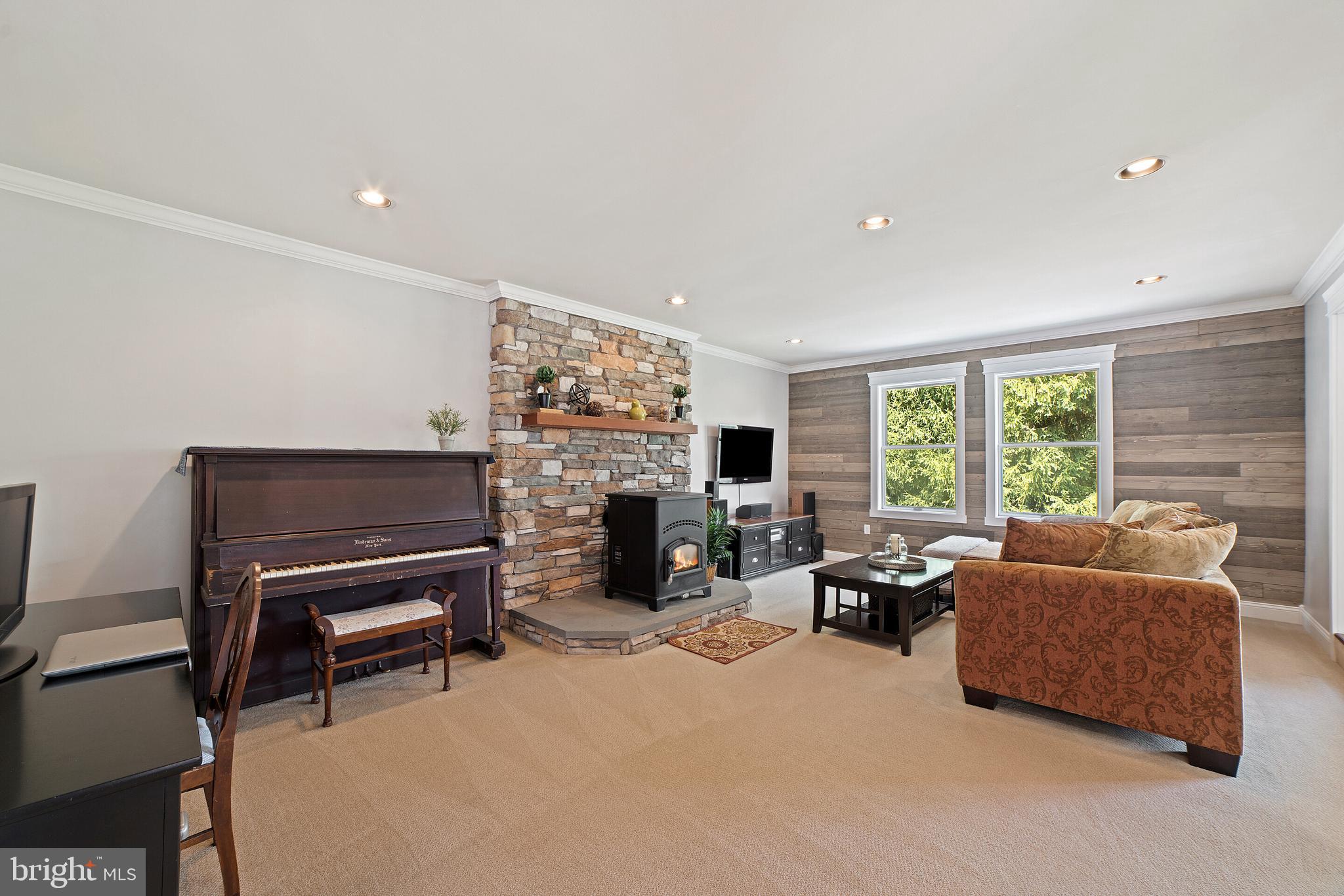 MEADOW RIDGE - Residential