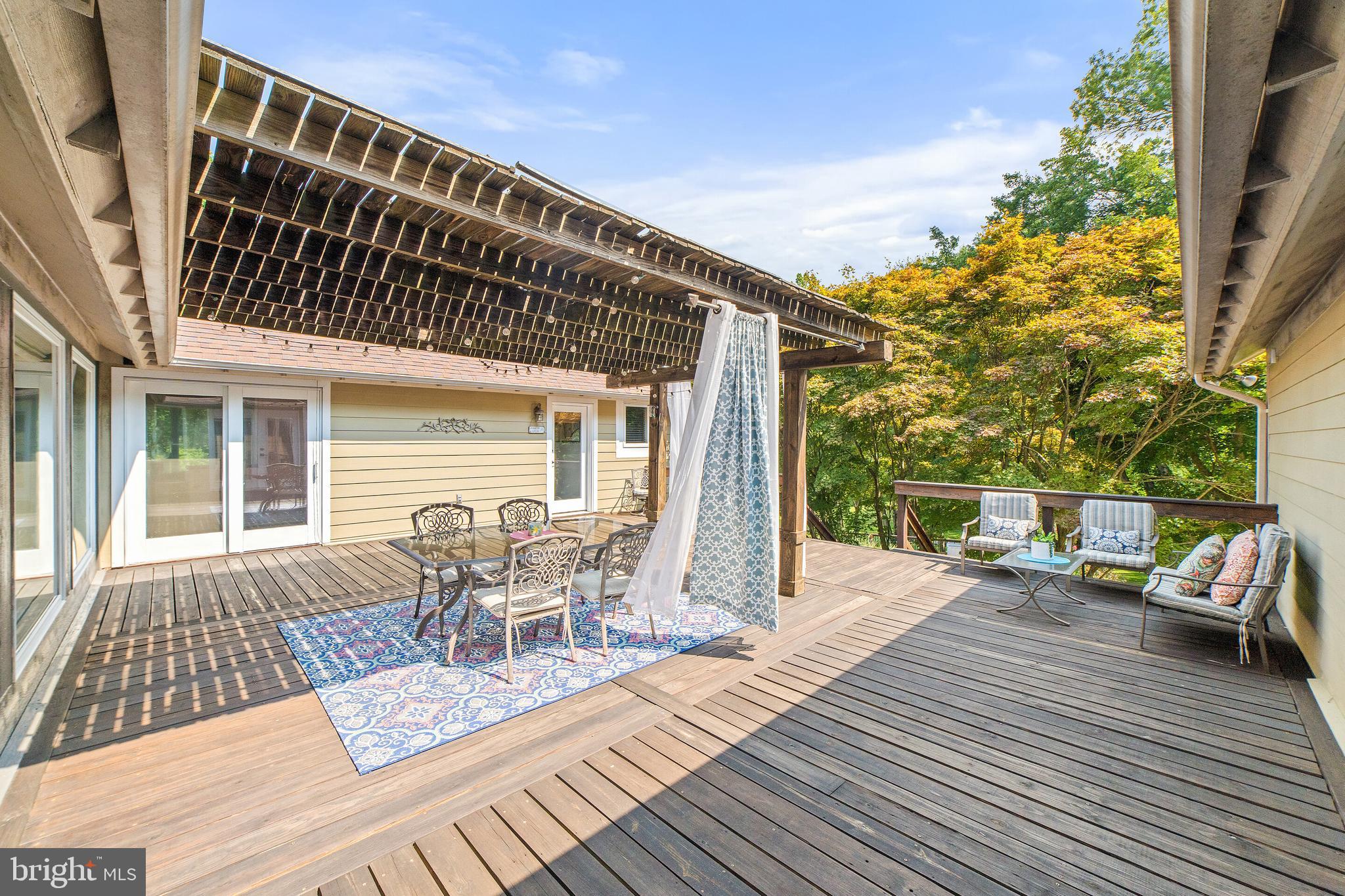 MEADOW RIDGE - Residential