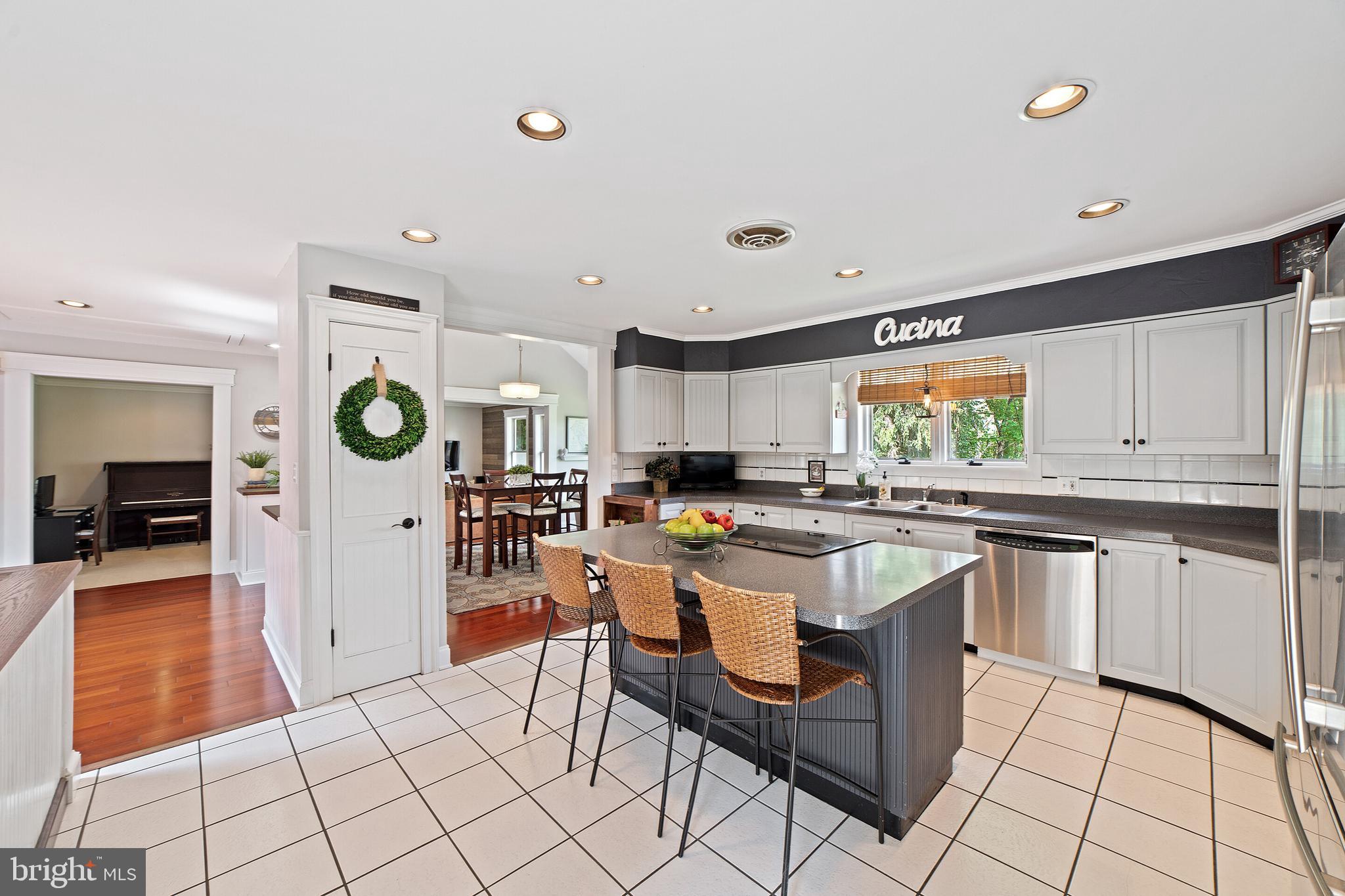 MEADOW RIDGE - Residential