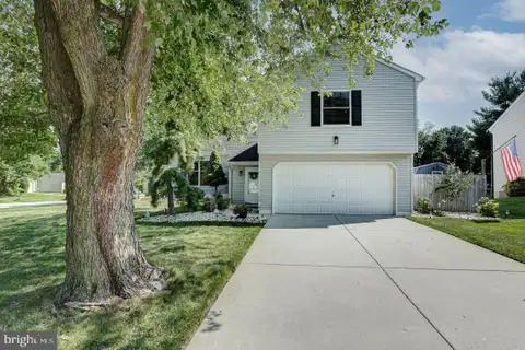 MLS: DENC2106948