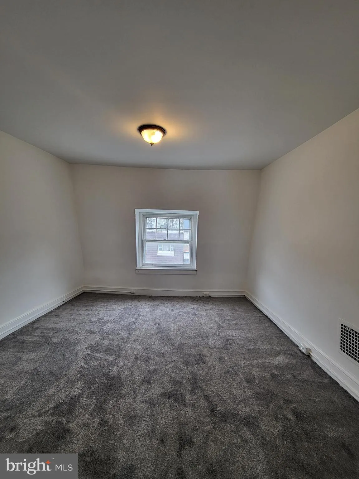 Reading, Pennsylvania 19604, United States, 5 Bedrooms Bedrooms, ,1 BathroomBathrooms,Residential,Active,101279