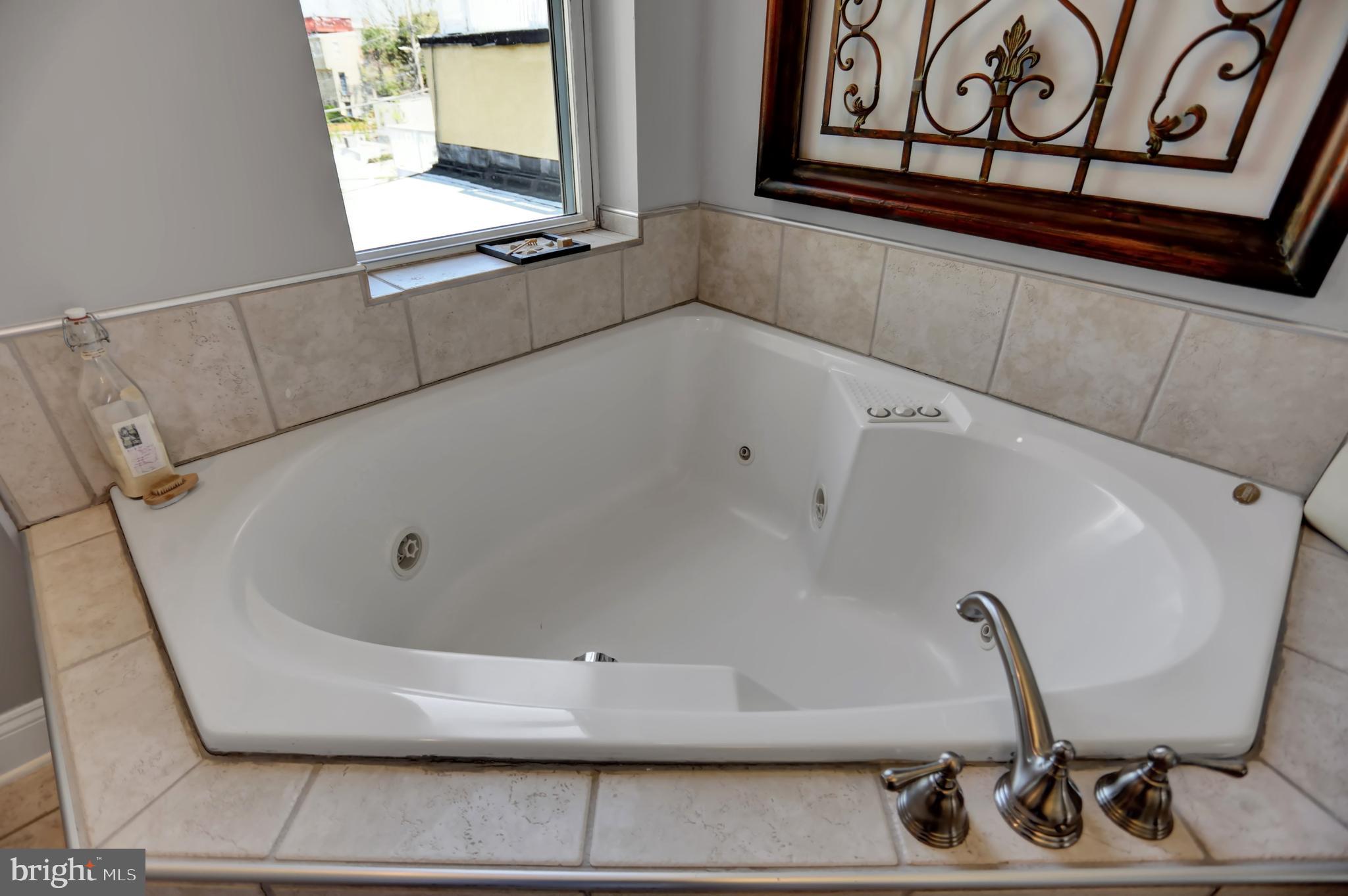 BUTCHER'S HILL - Residential