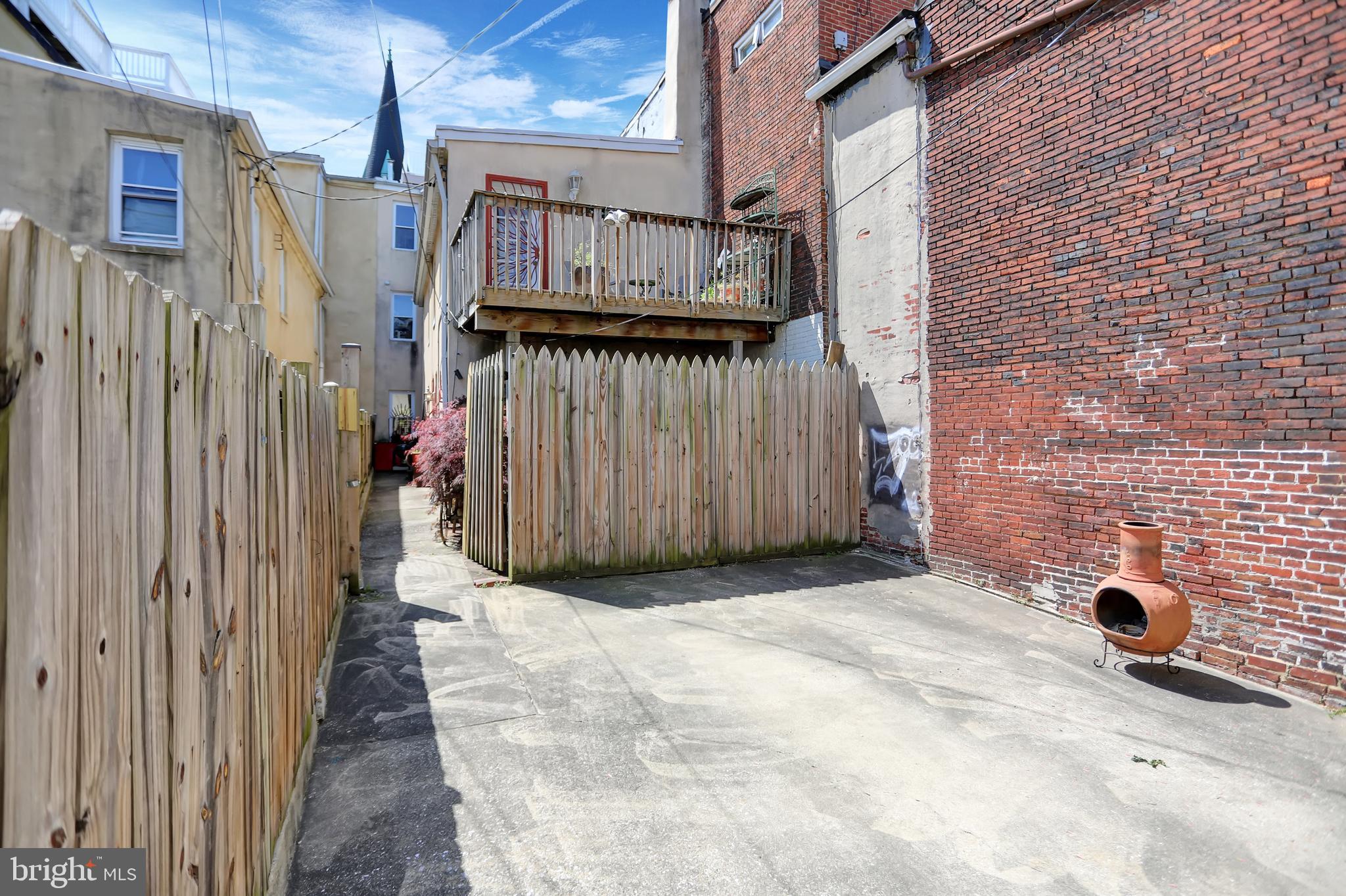 BUTCHER'S HILL - Residential