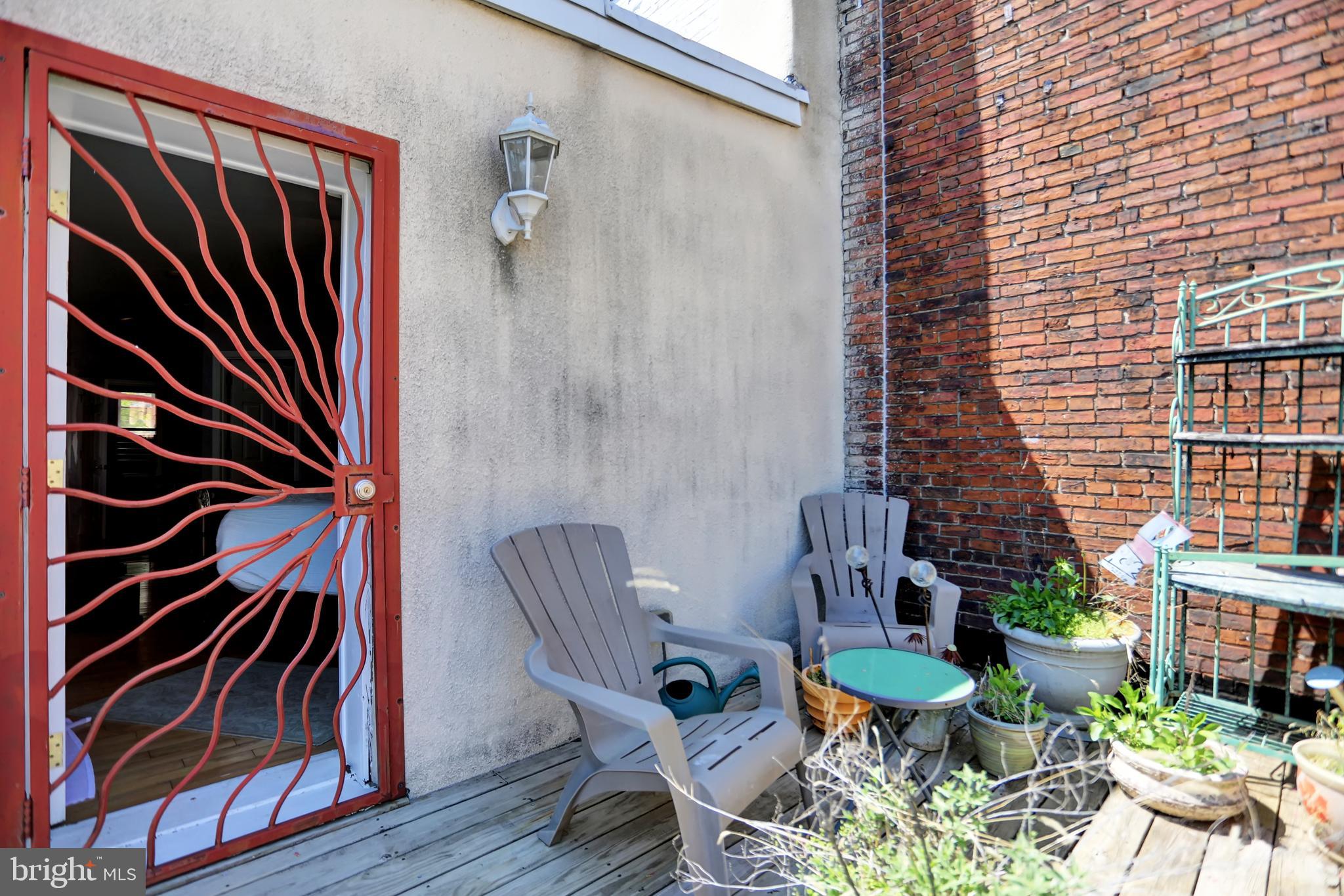 BUTCHER'S HILL - Residential