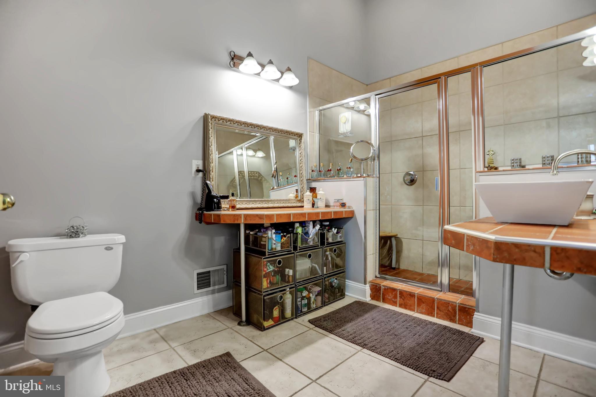 BUTCHER'S HILL - Residential