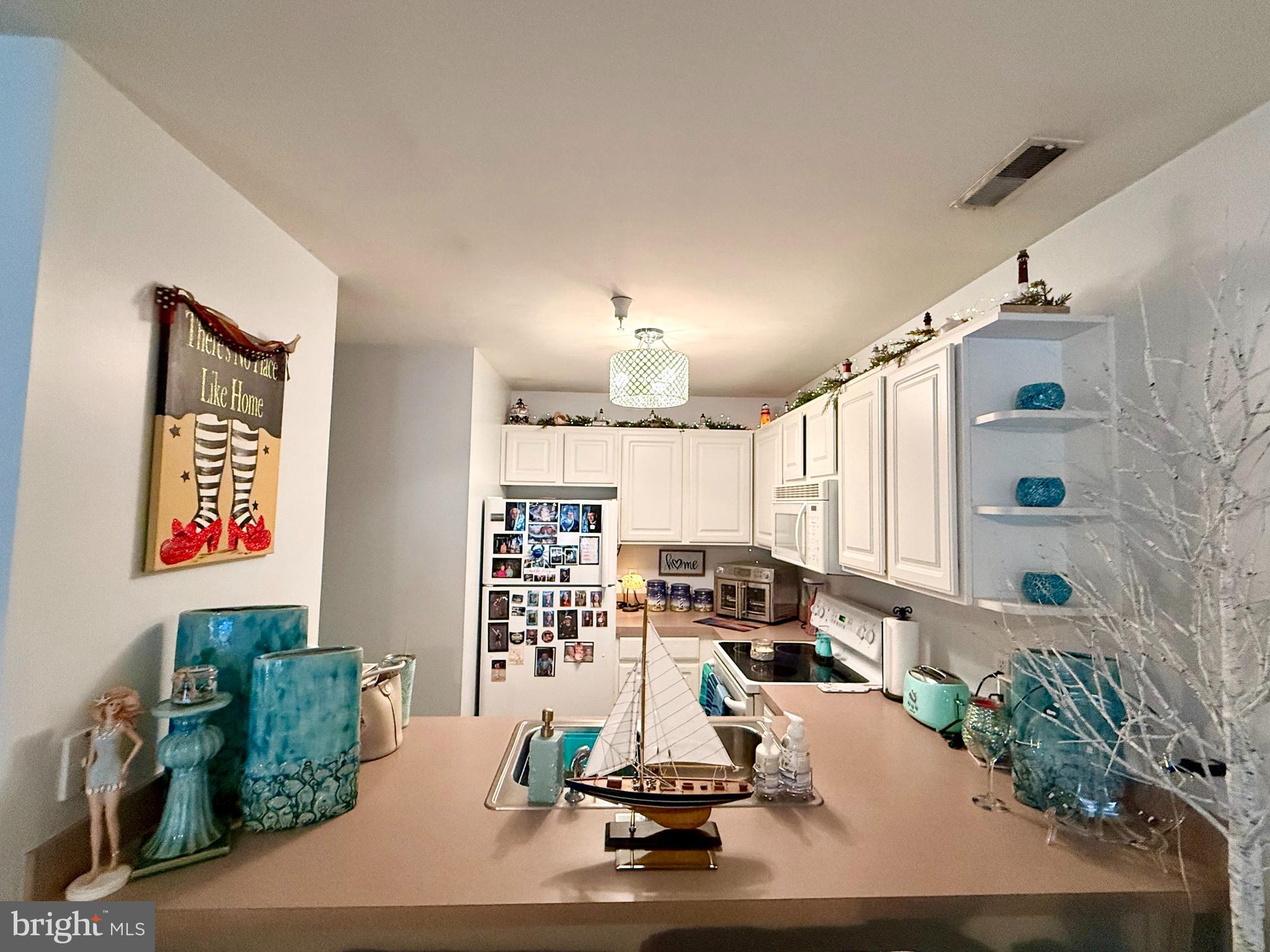 AVALON RETIREMENT COMM - Residential