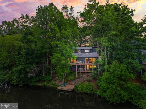 2201 BURGEE COURT RESTON VA 20191