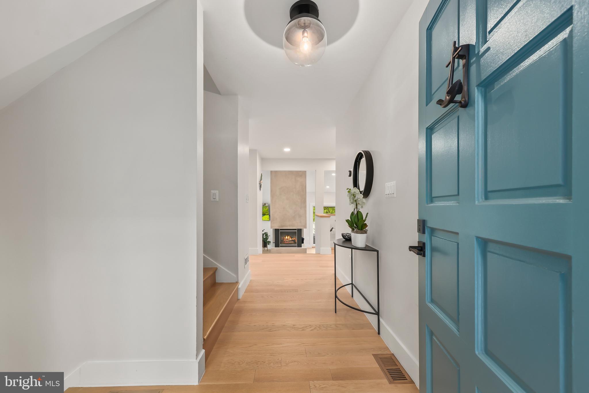 2201 BURGEE COURT