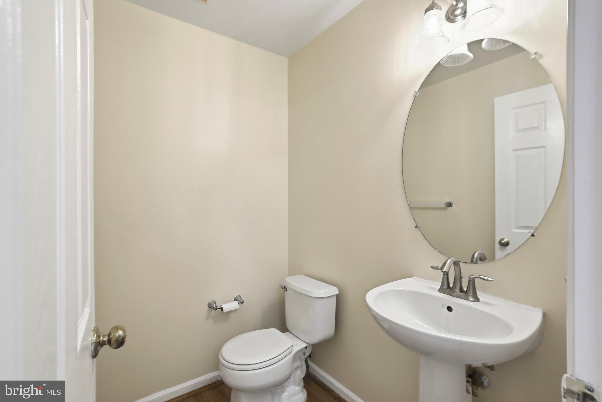 SIGNATURE AT BROADLANDS - Residential