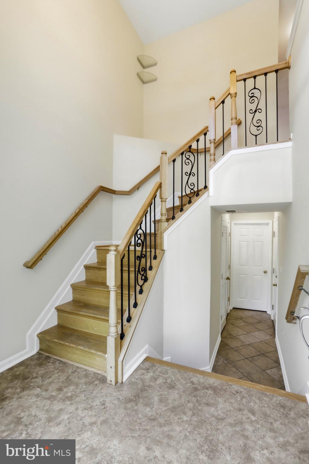 SIGNATURE AT BROADLANDS - Residential