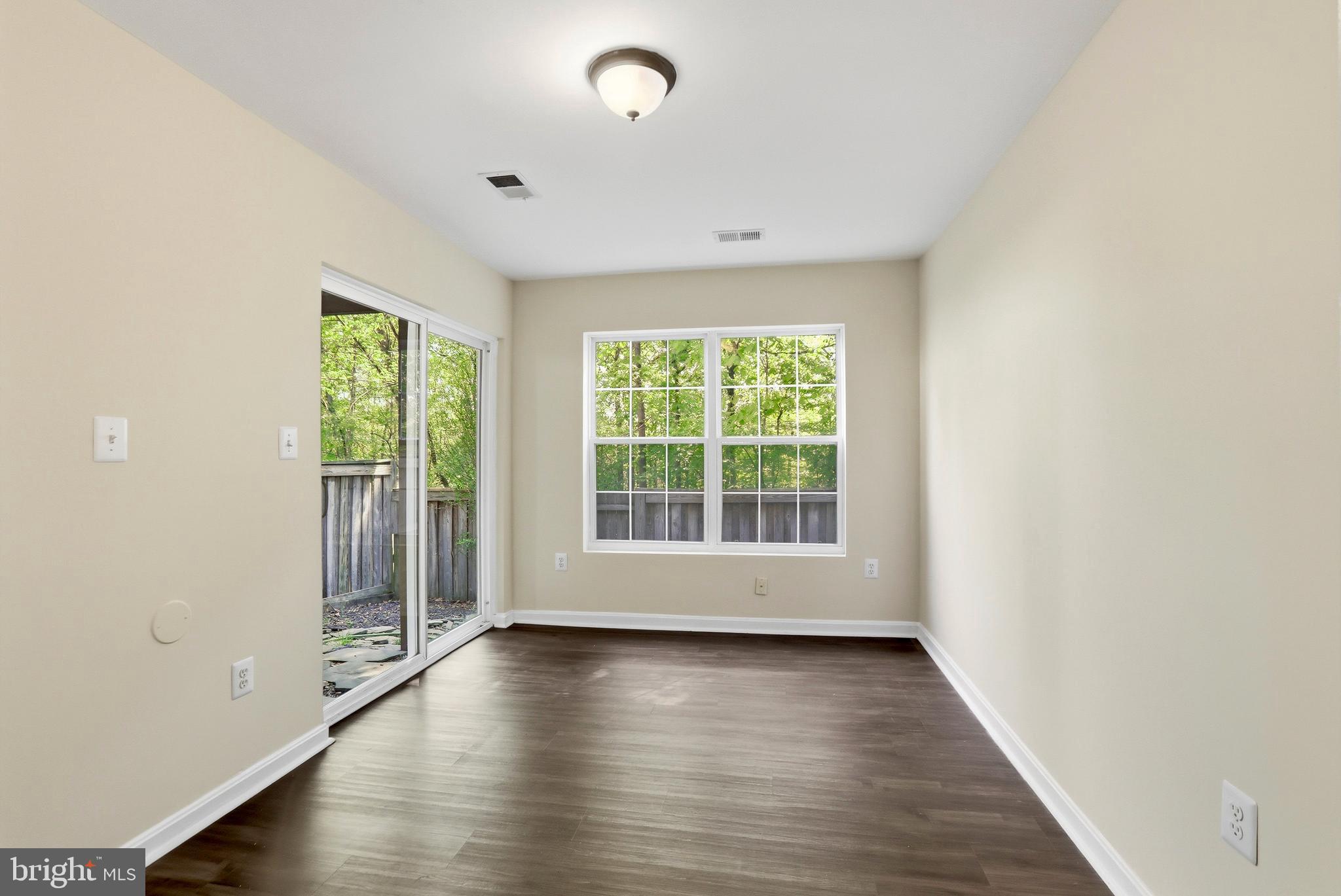 SIGNATURE AT BROADLANDS - Residential