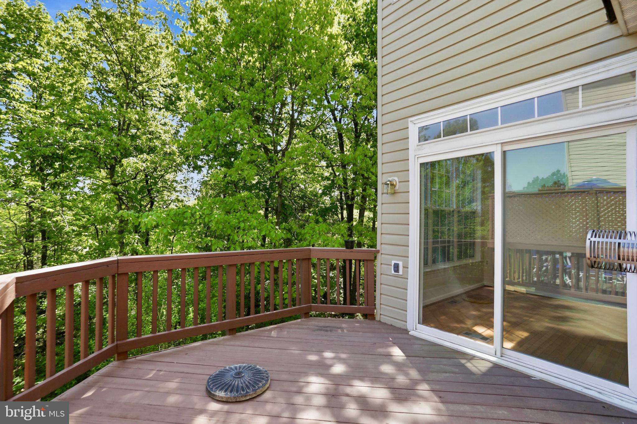 SIGNATURE AT BROADLANDS - Residential