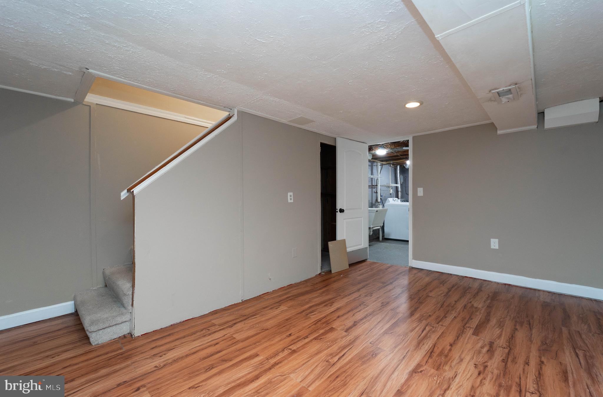 PARKLANE - Residential Lease