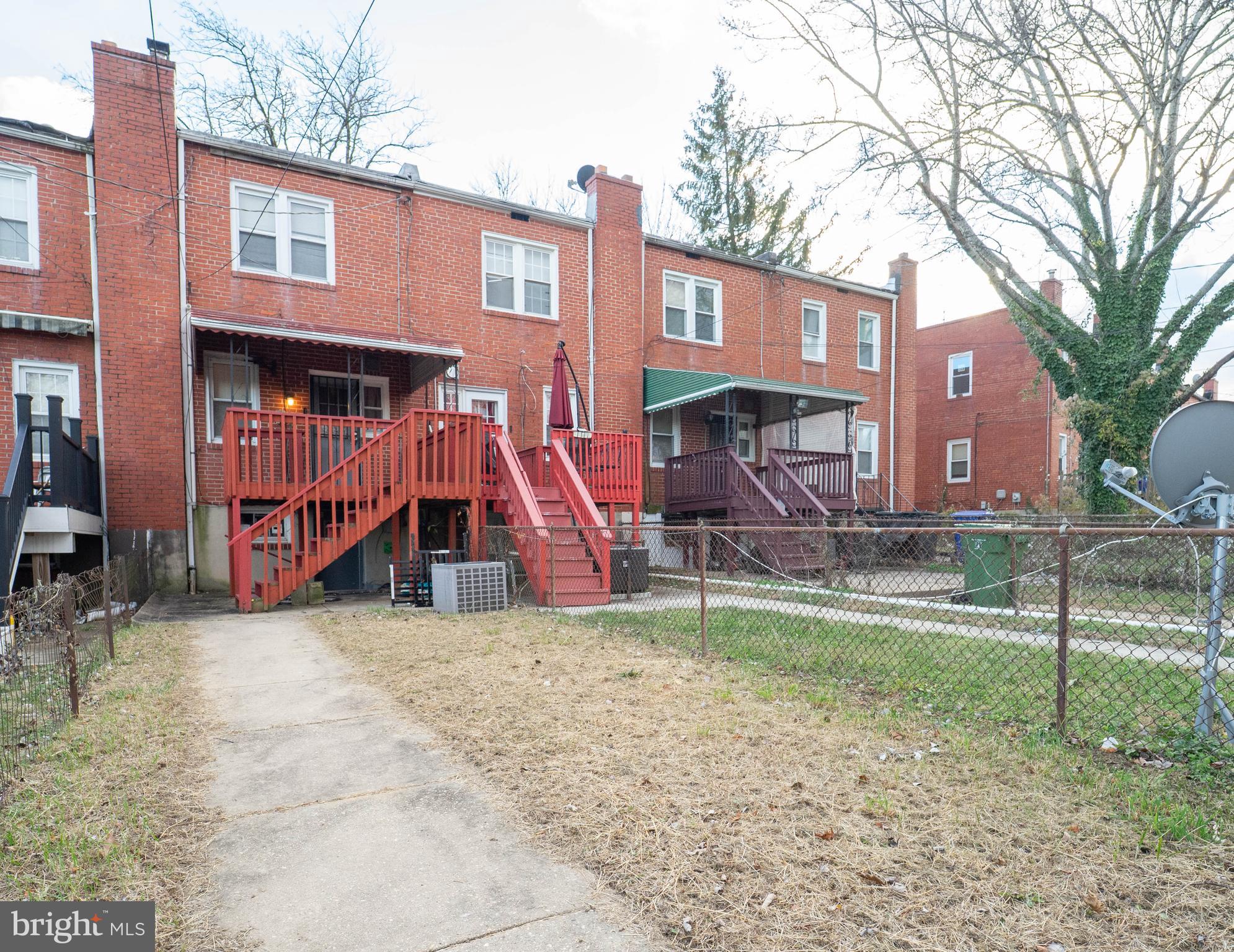 PARKLANE - Residential Lease