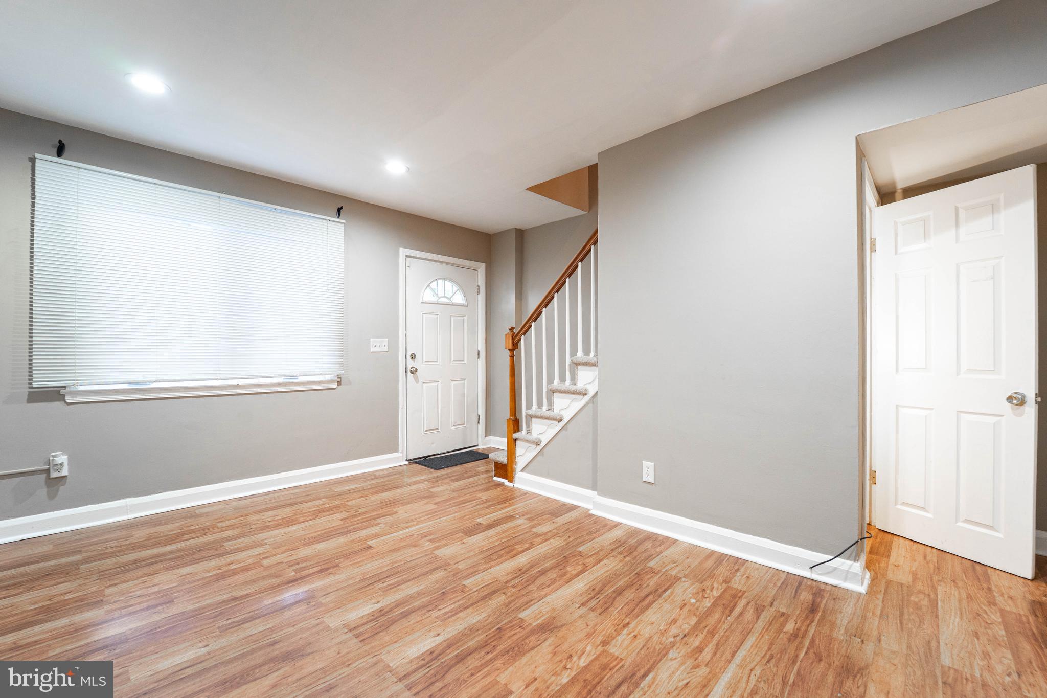 PARKLANE - Residential Lease