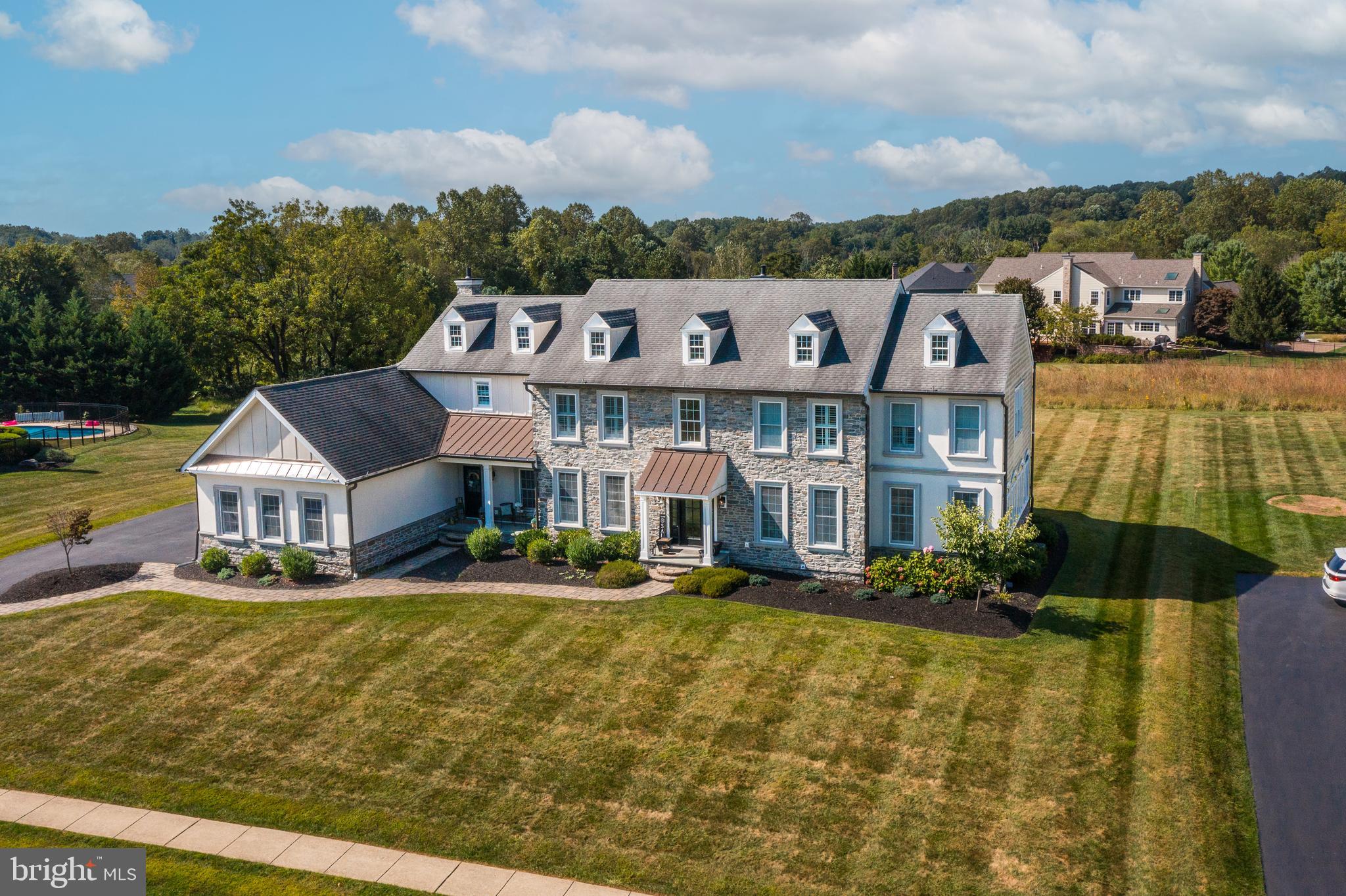 1154 ST ANDREWS DRIVE