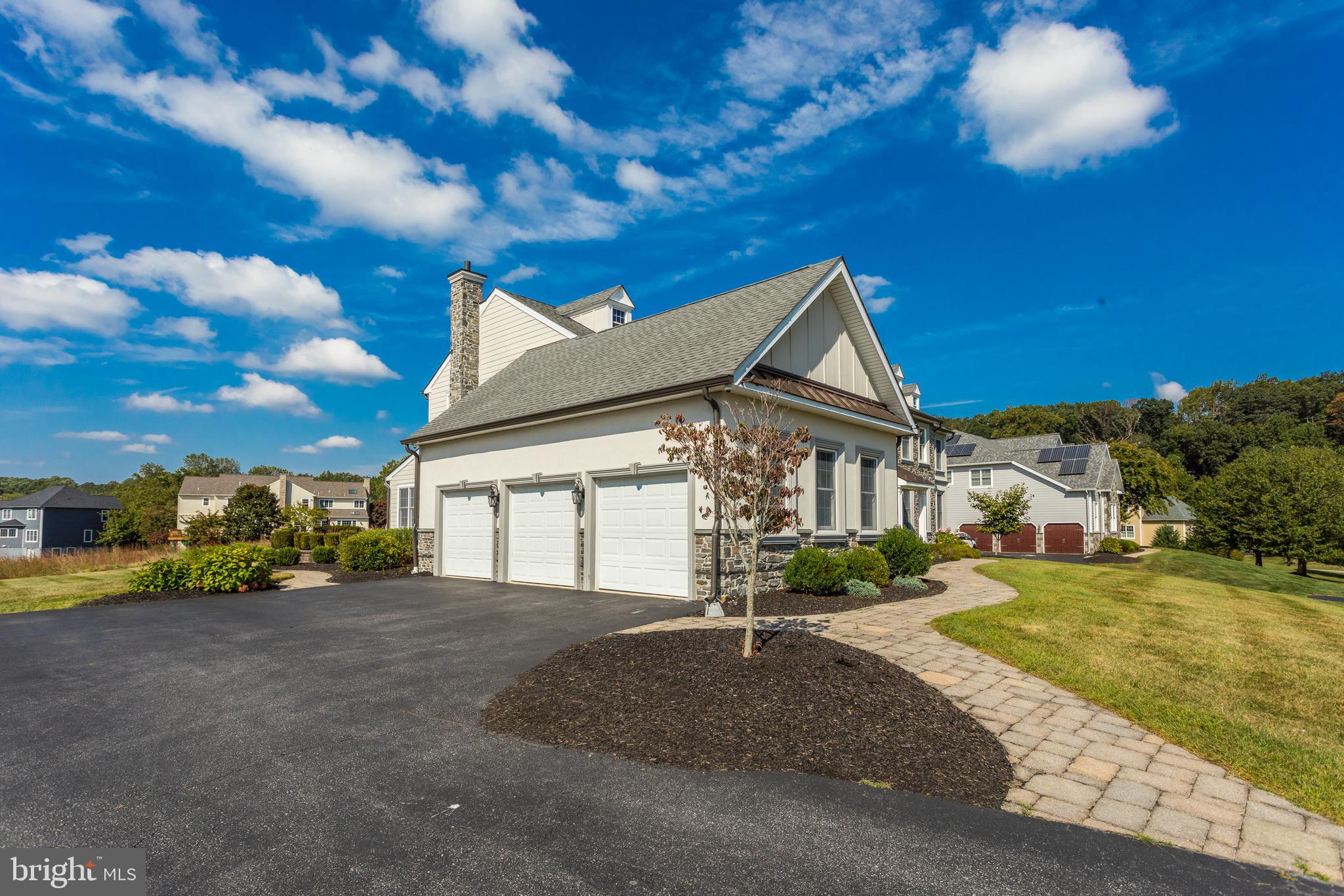 1154 ST ANDREWS DRIVE