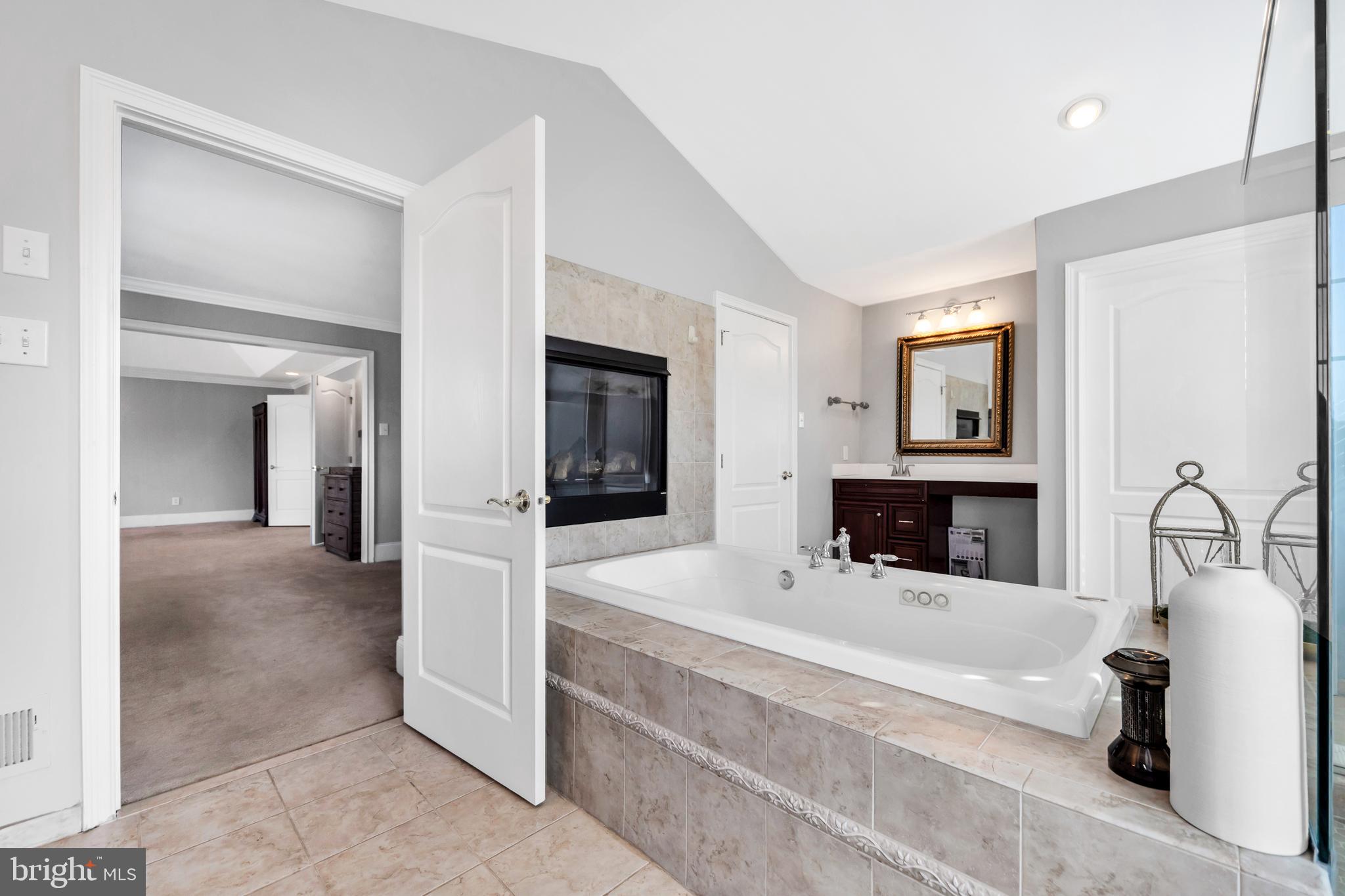 TATTERSALL - Residential