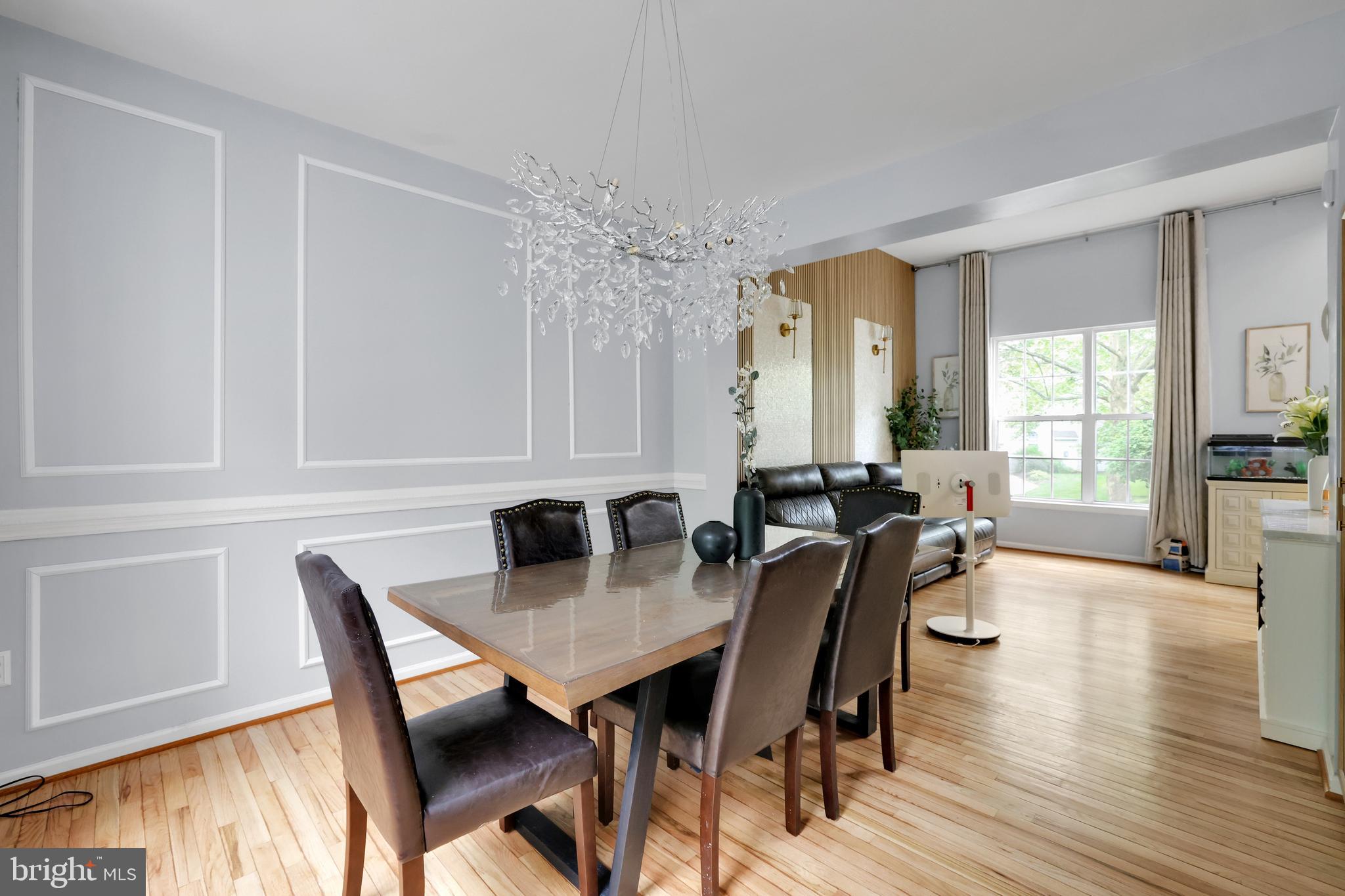 ASHBURN VILLAGE - Residential