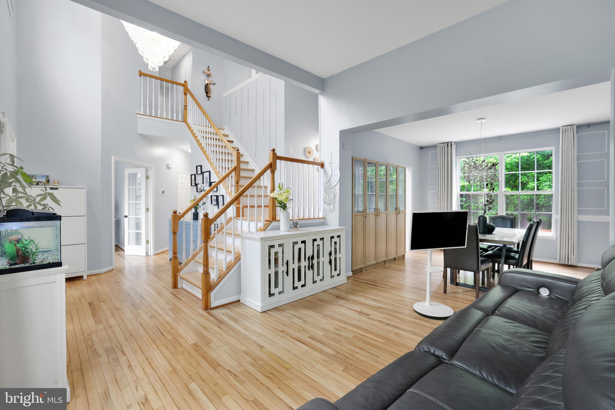 ASHBURN VILLAGE - Residential