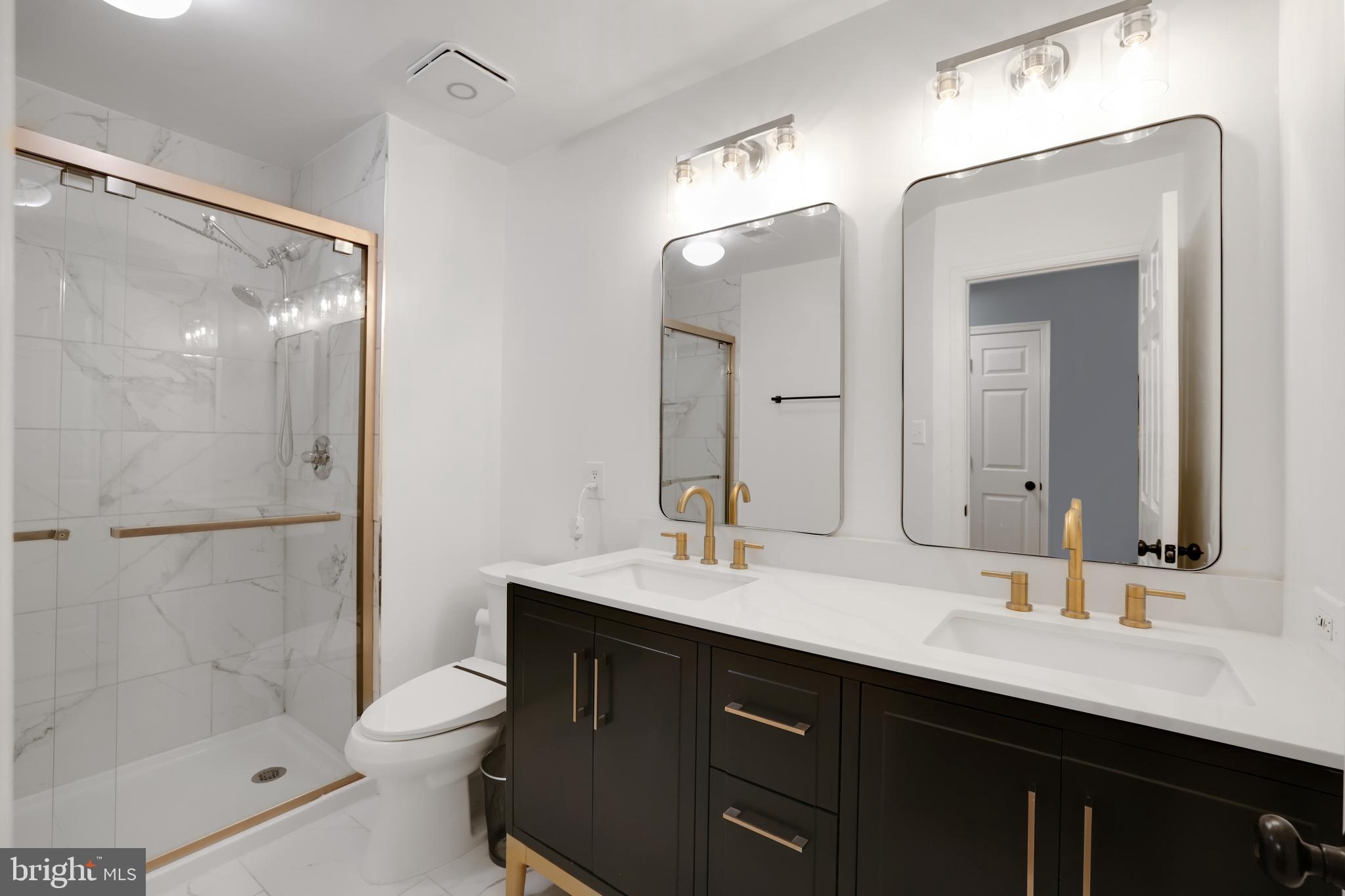 ASHBURN VILLAGE - Residential